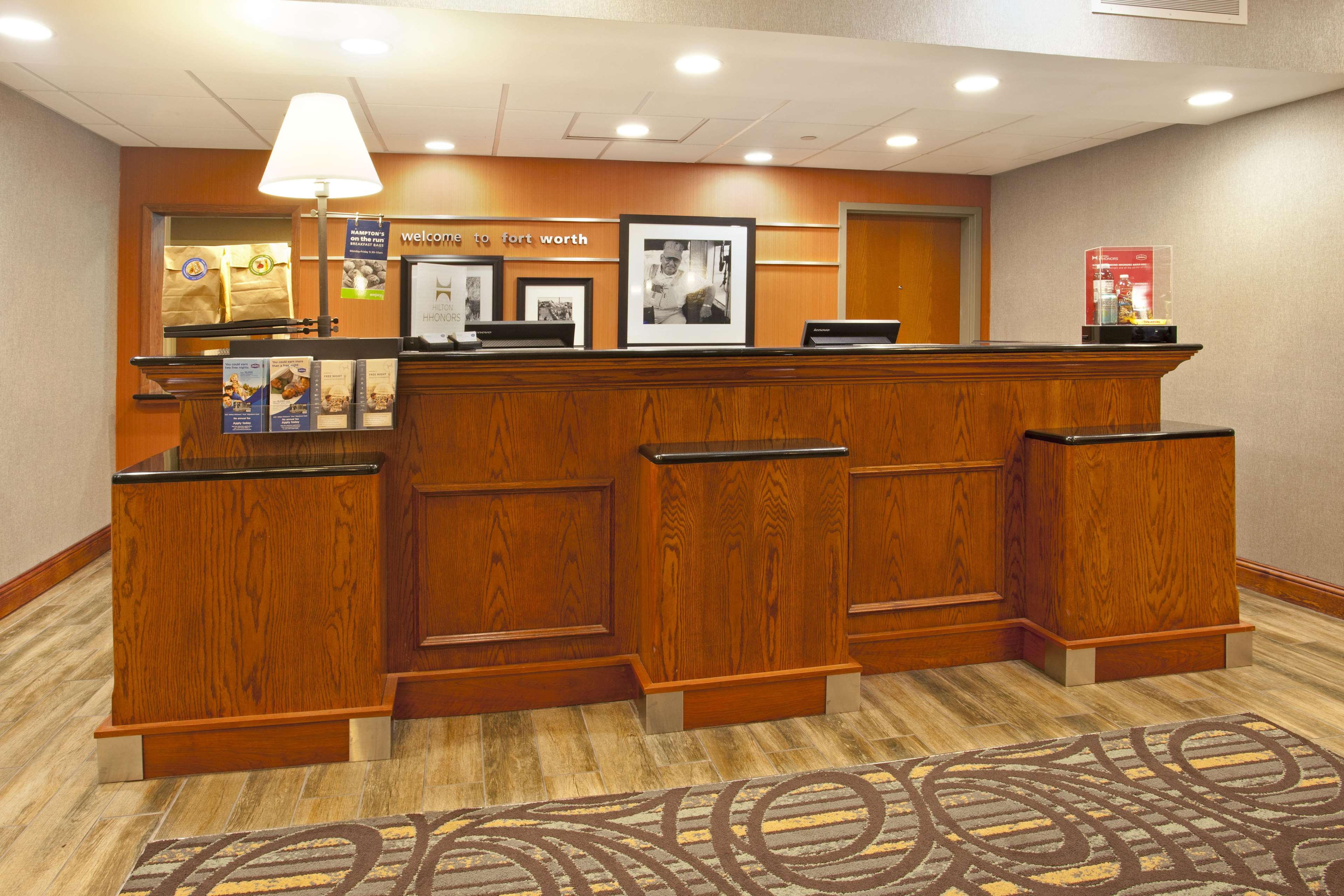 Hampton Inn & Suites Fort Worth-West-I-30 Photo