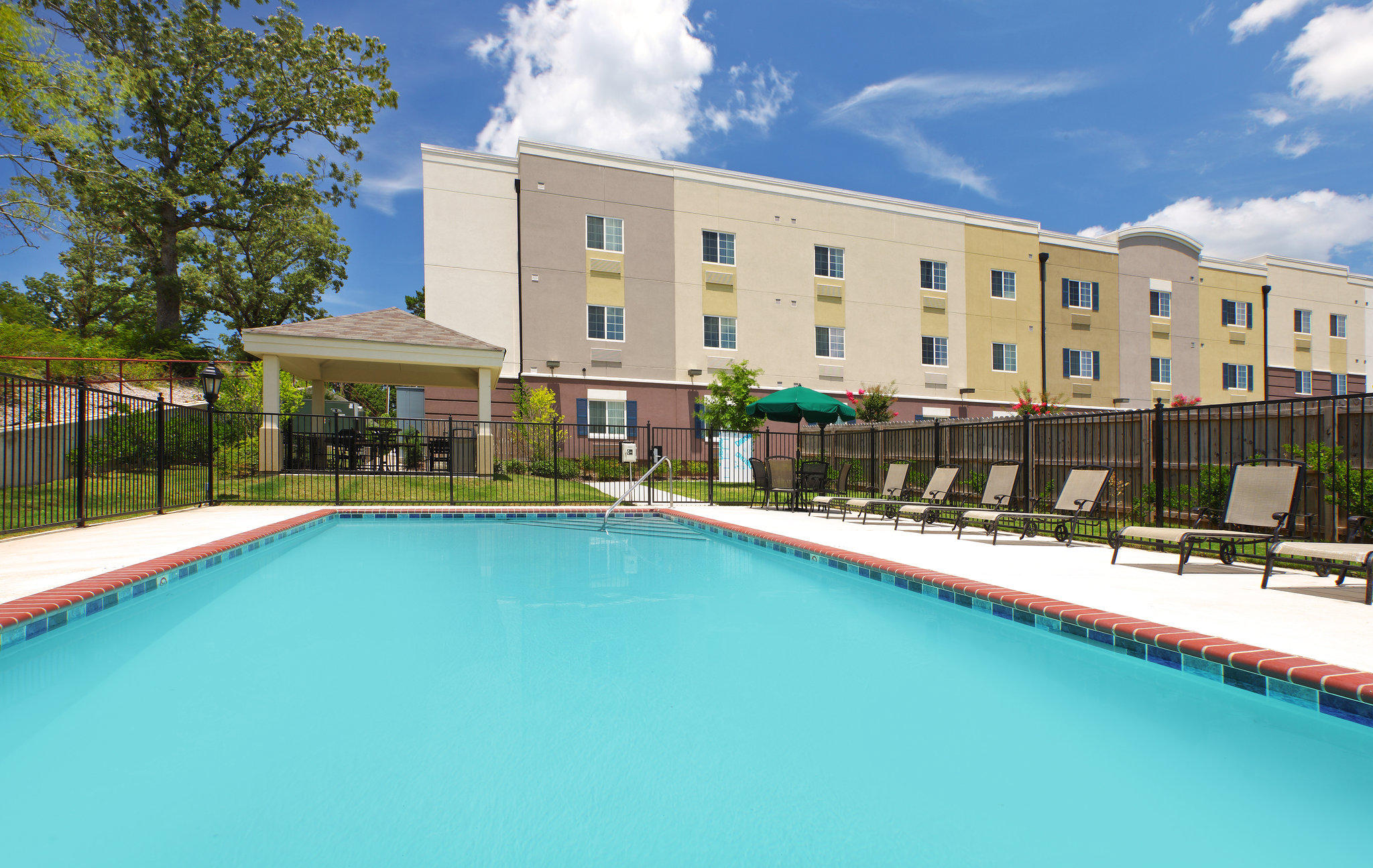 Candlewood Suites Hot Springs Photo