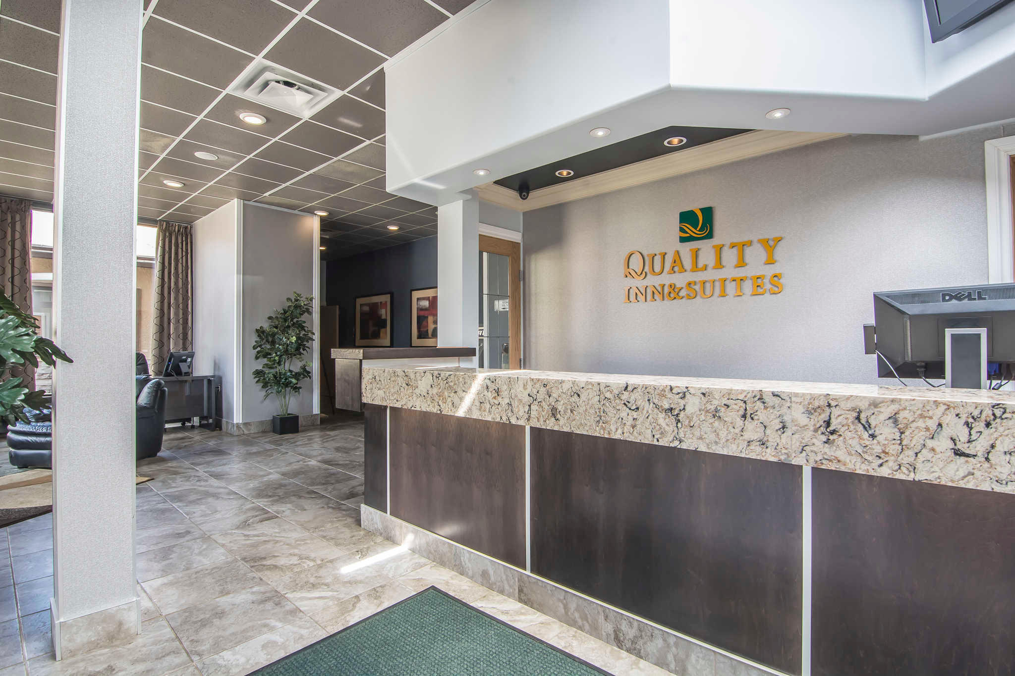 Images Quality Inn & Suites