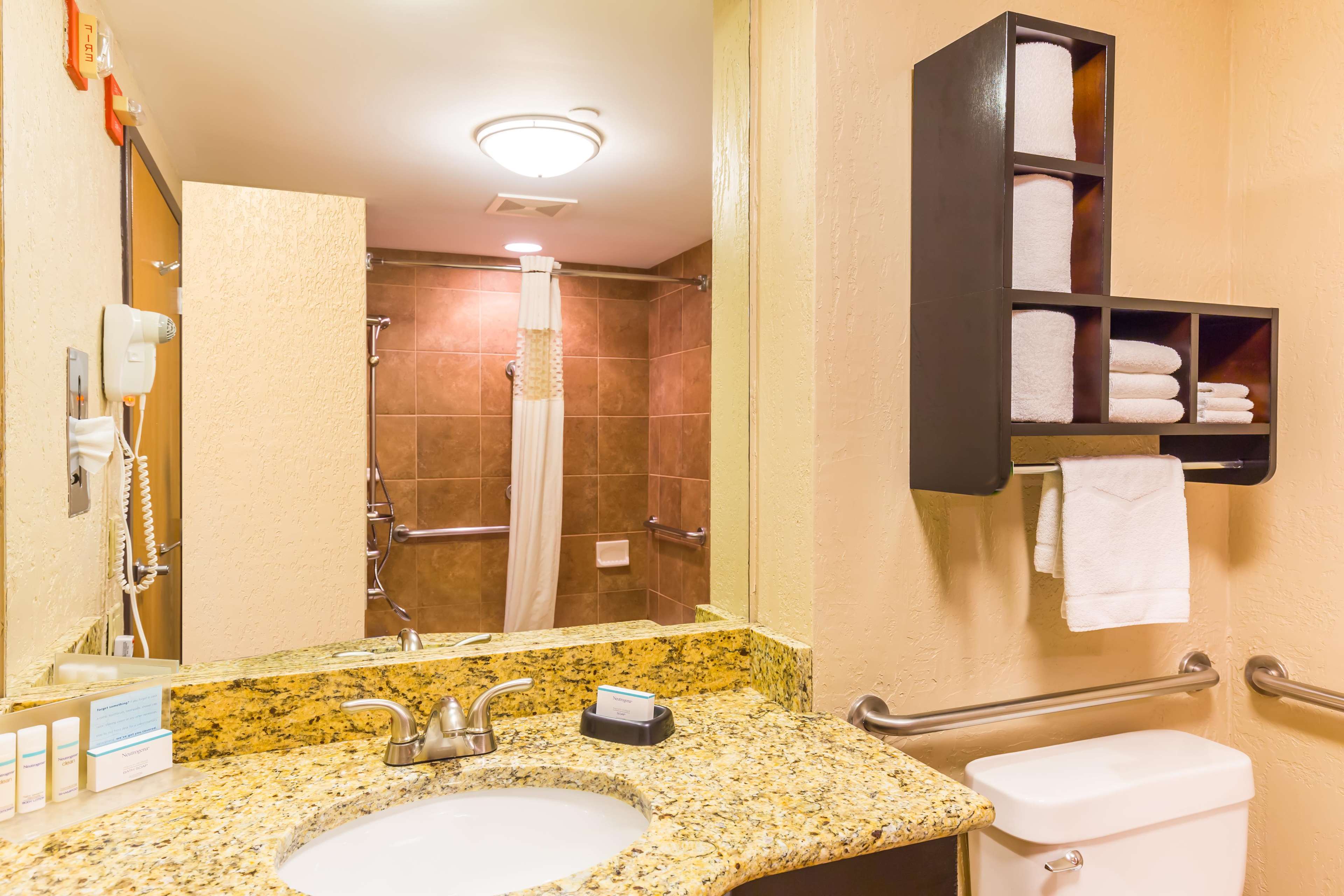 Hampton Inn & Suites Chicago/Hoffman Estates Photo