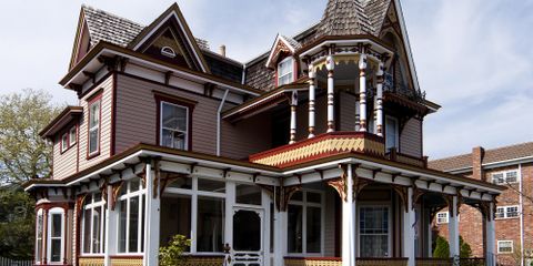 How to Choose Home Siding Colors Based on House Style