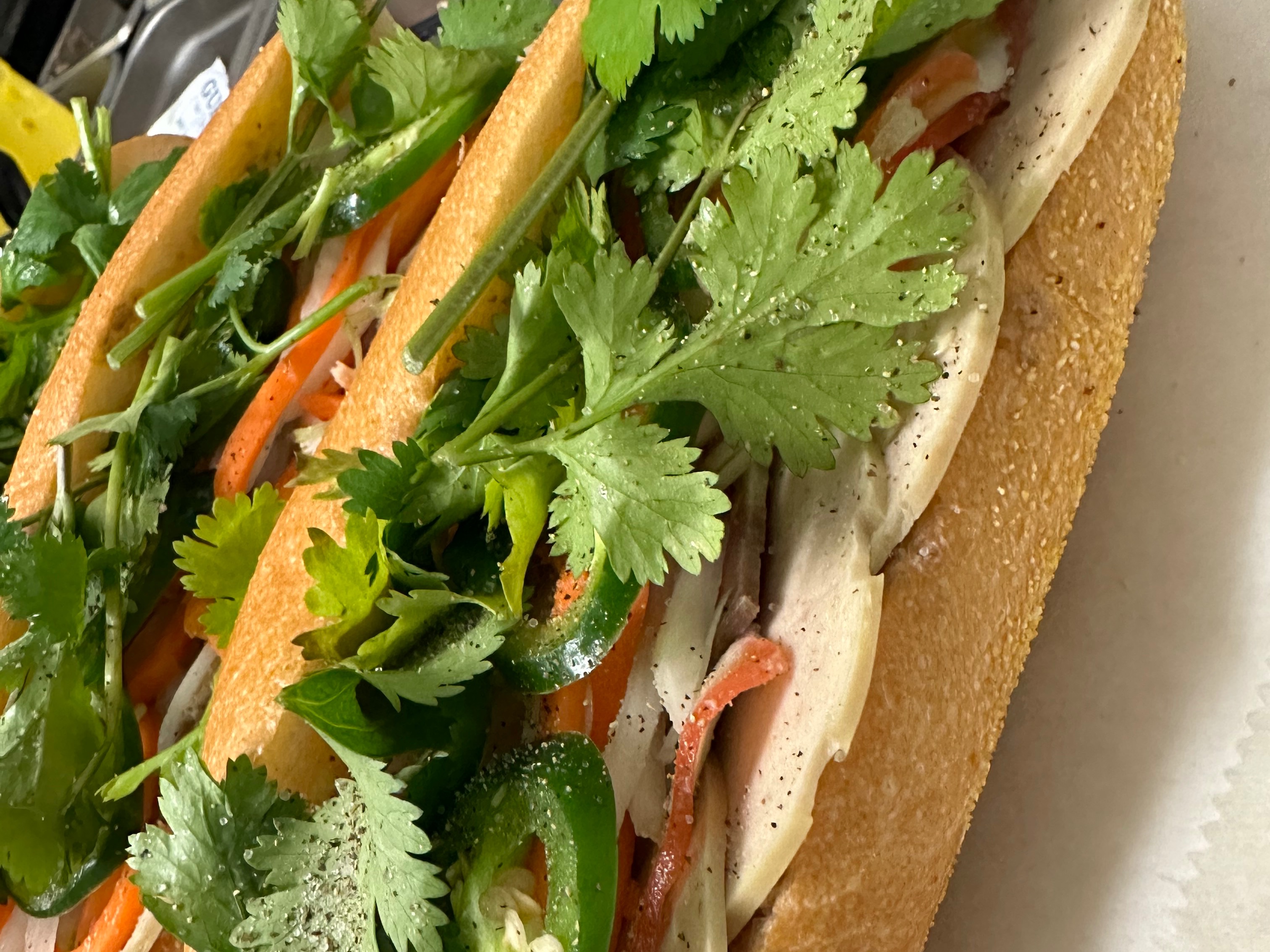 S1. Cold Cut Trio (Thịt nguội)