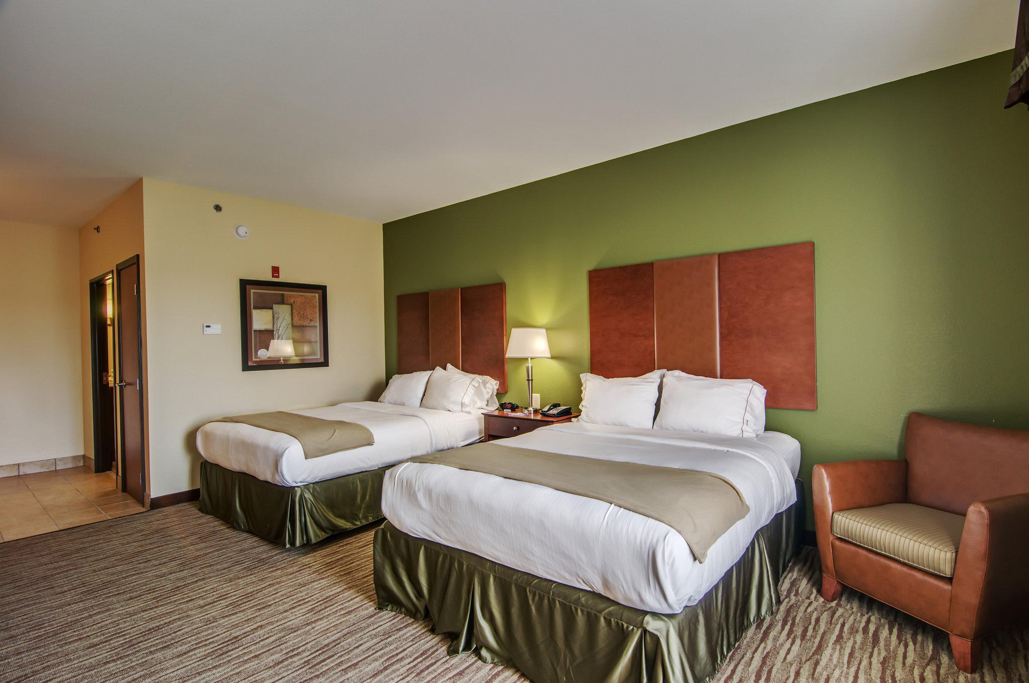 Holiday Inn Express & Suites Wytheville Photo