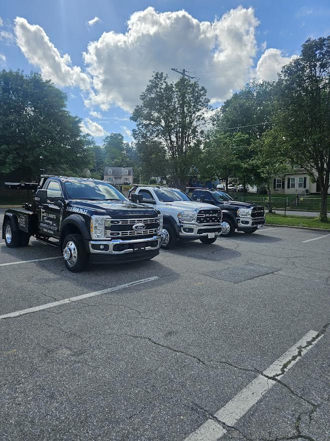 Fullards Towing LLC Logo