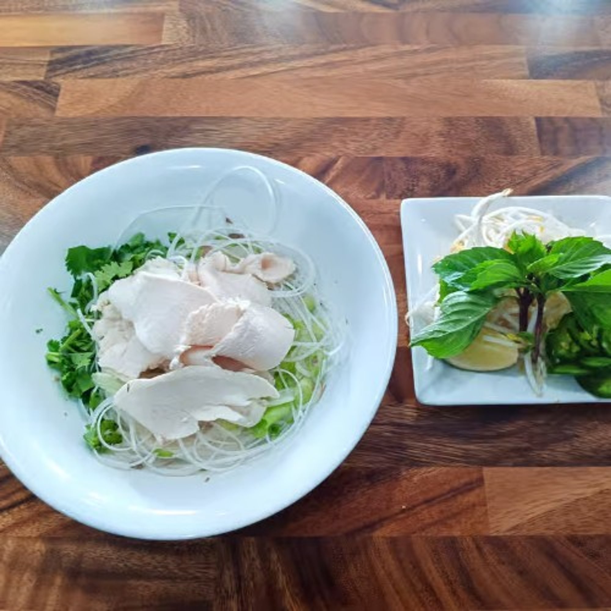P12. Pho chicken