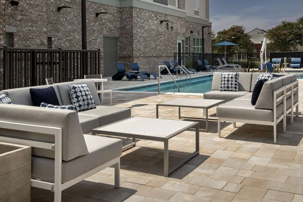 Hilton Garden Inn Pensacola Downtown Image