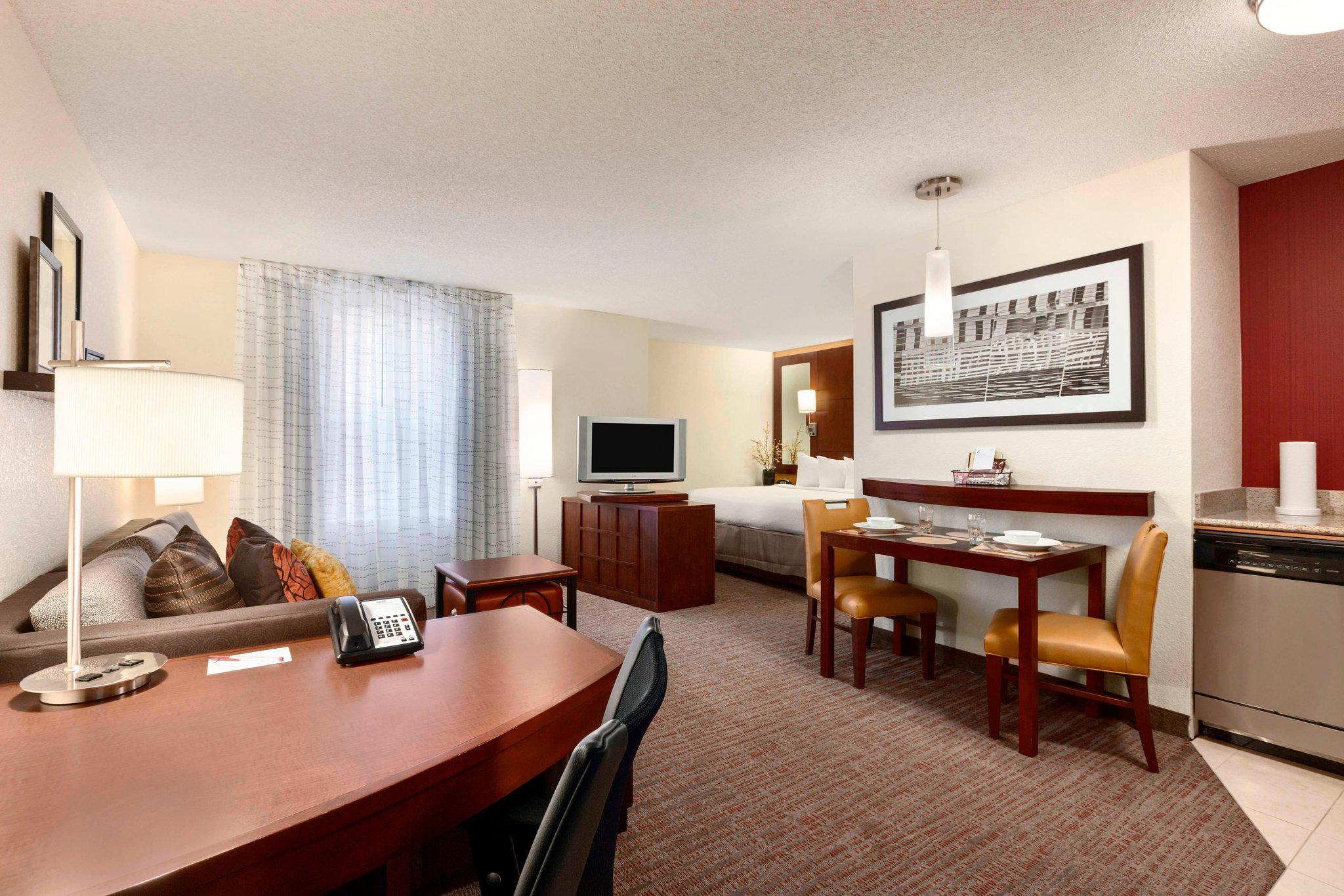 Residence Inn by Marriott Greensboro Airport Photo