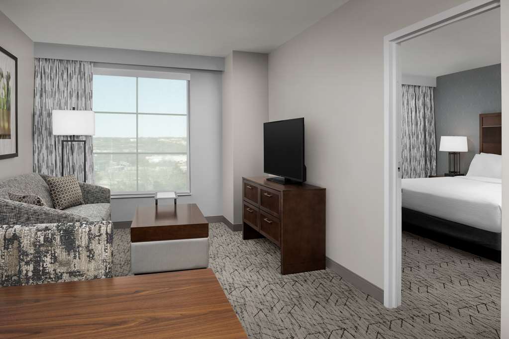 Embassy Suites by Hilton Springfield Image