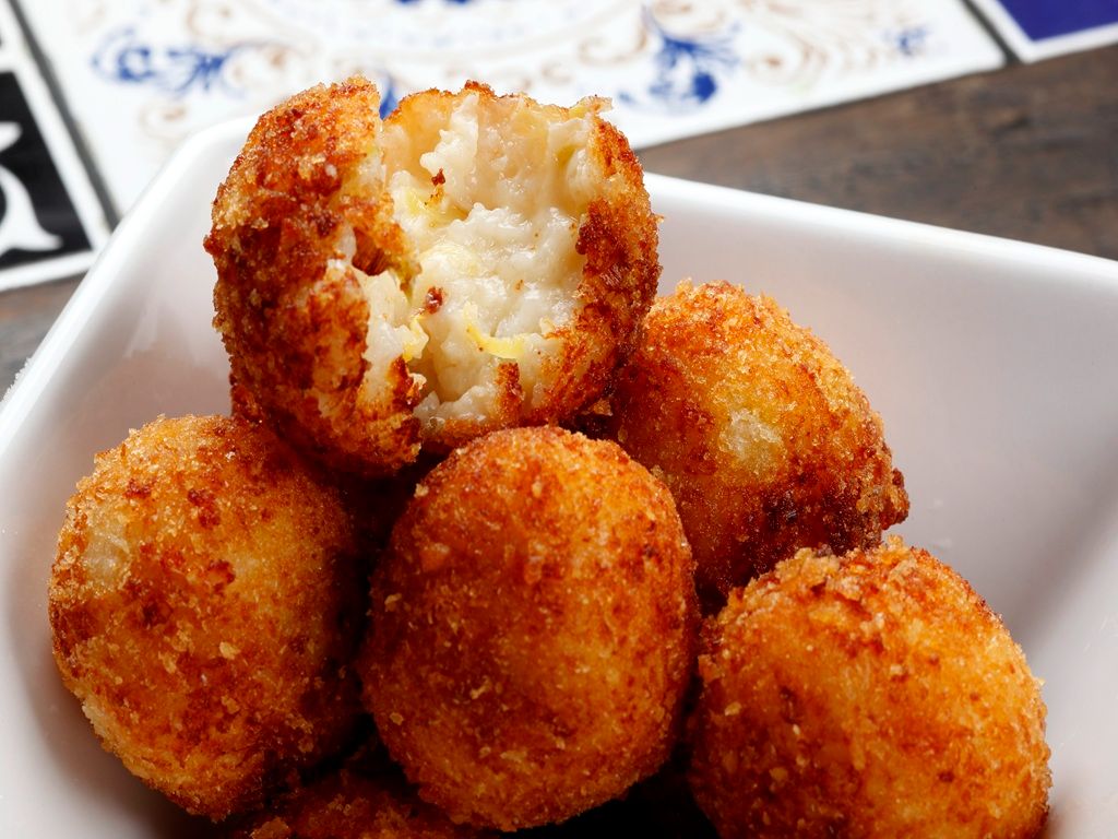 Mac n Cheese Bites