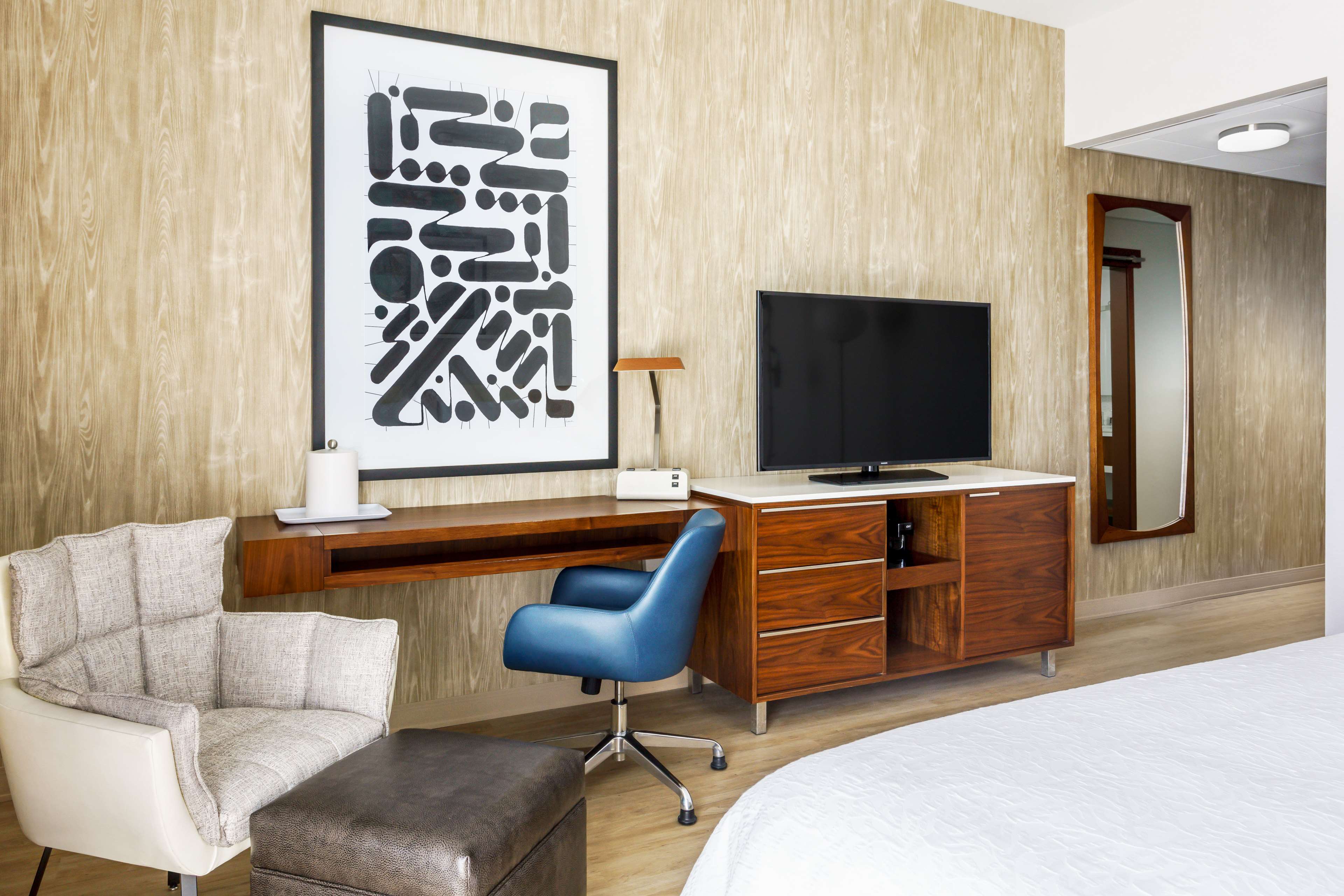 Guest room