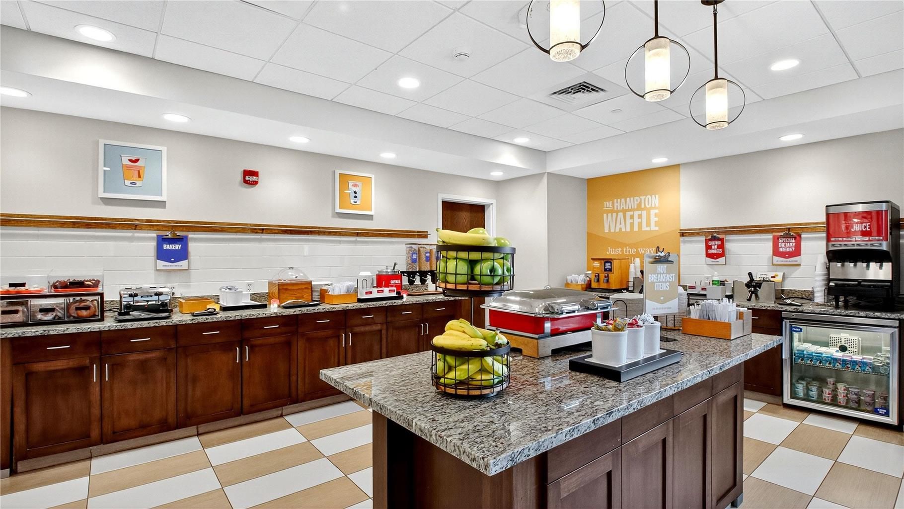 Hampton Inn & Suites Chippewa Falls Image