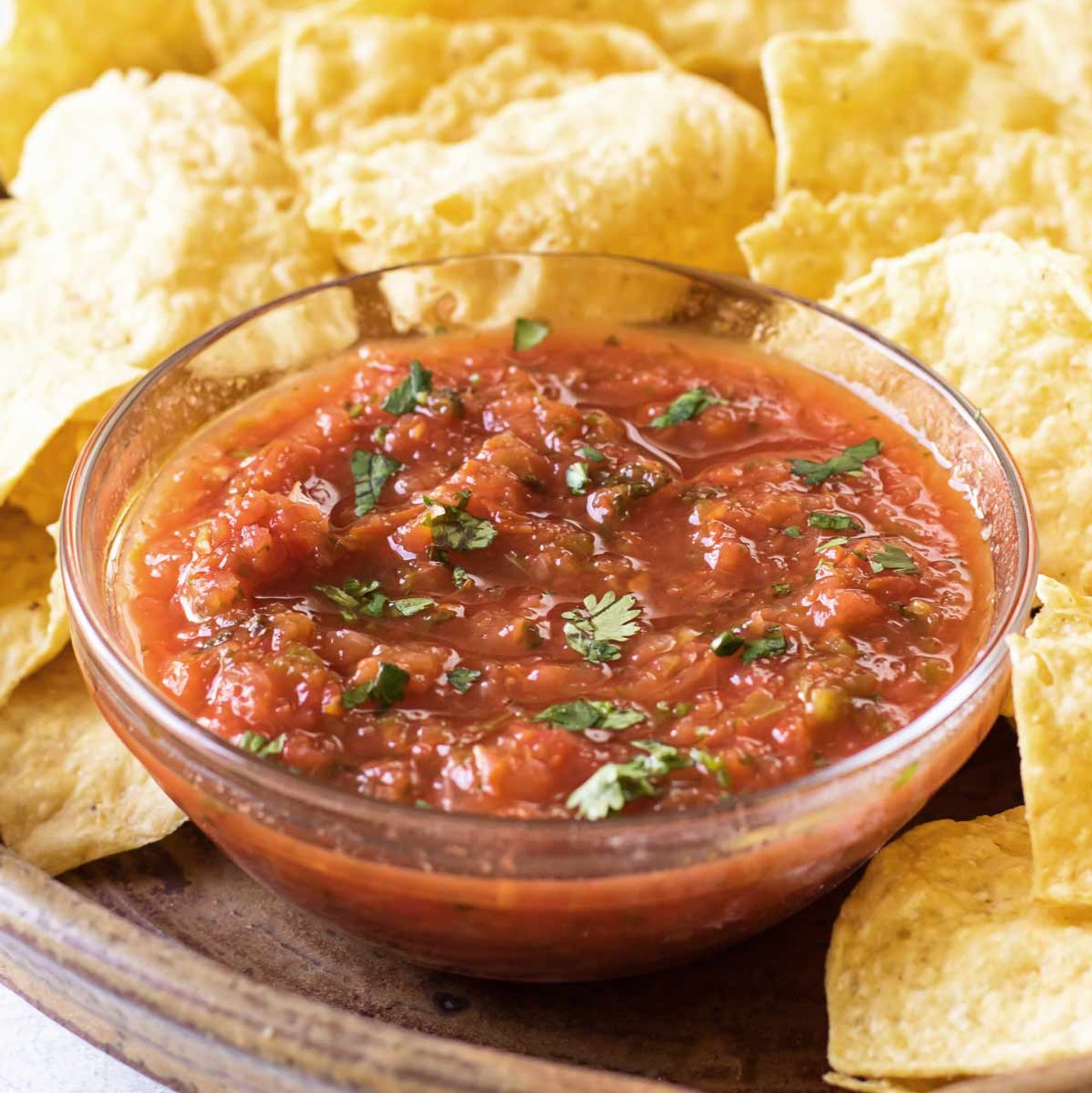 32oz Salsa & Chips