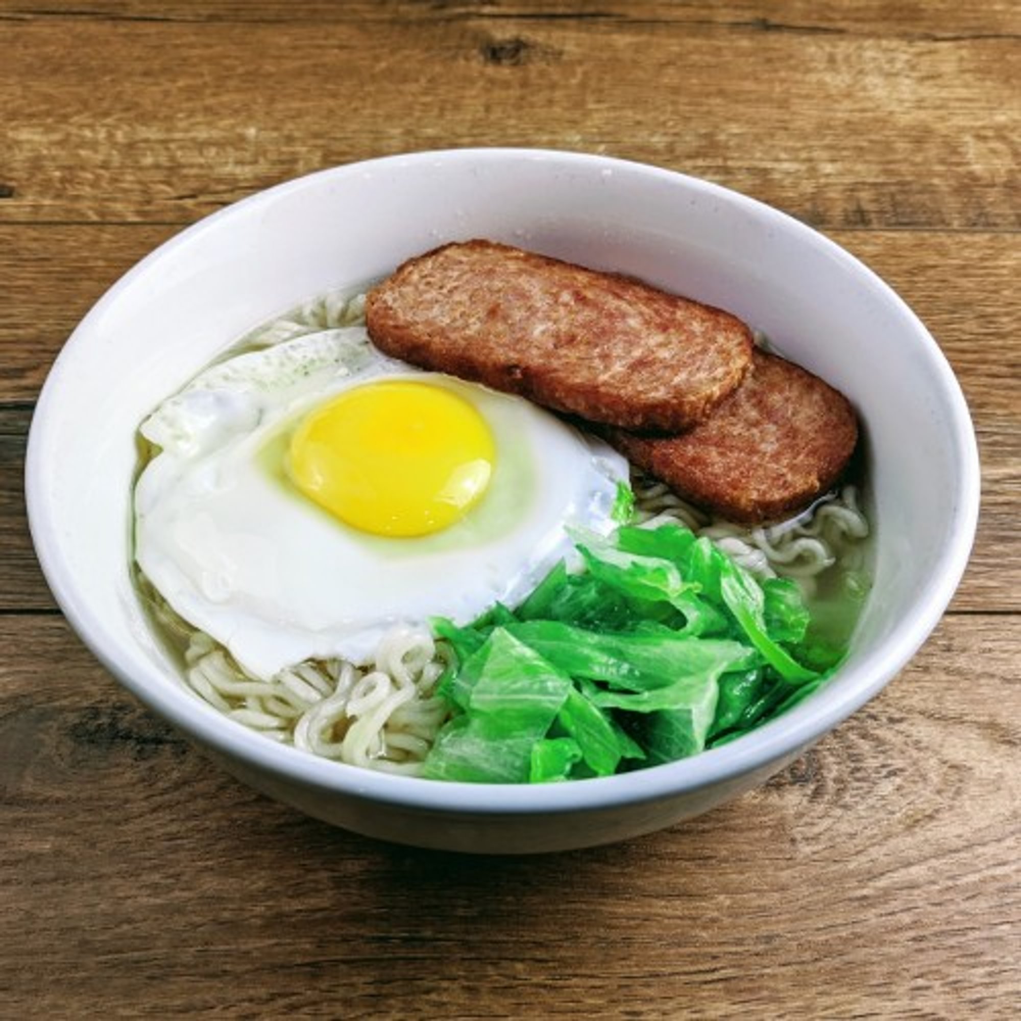 N20 Spam & Eggs Noodle Soup 餐 肉 蛋湯頦