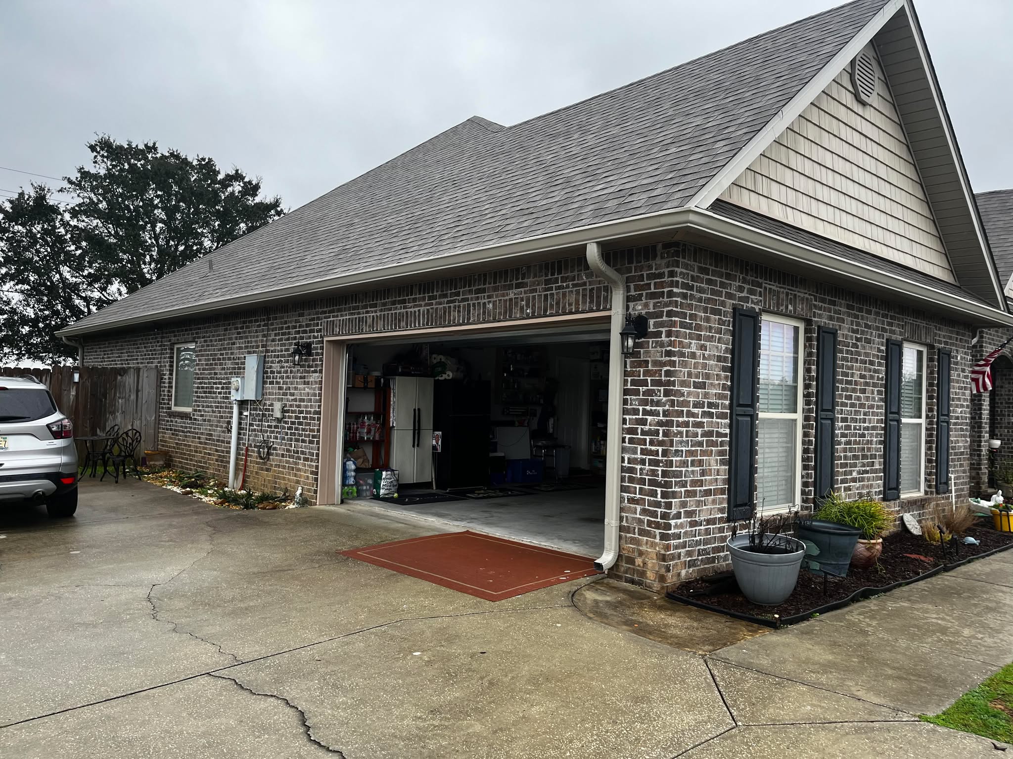 Southern Gutters LLC Image