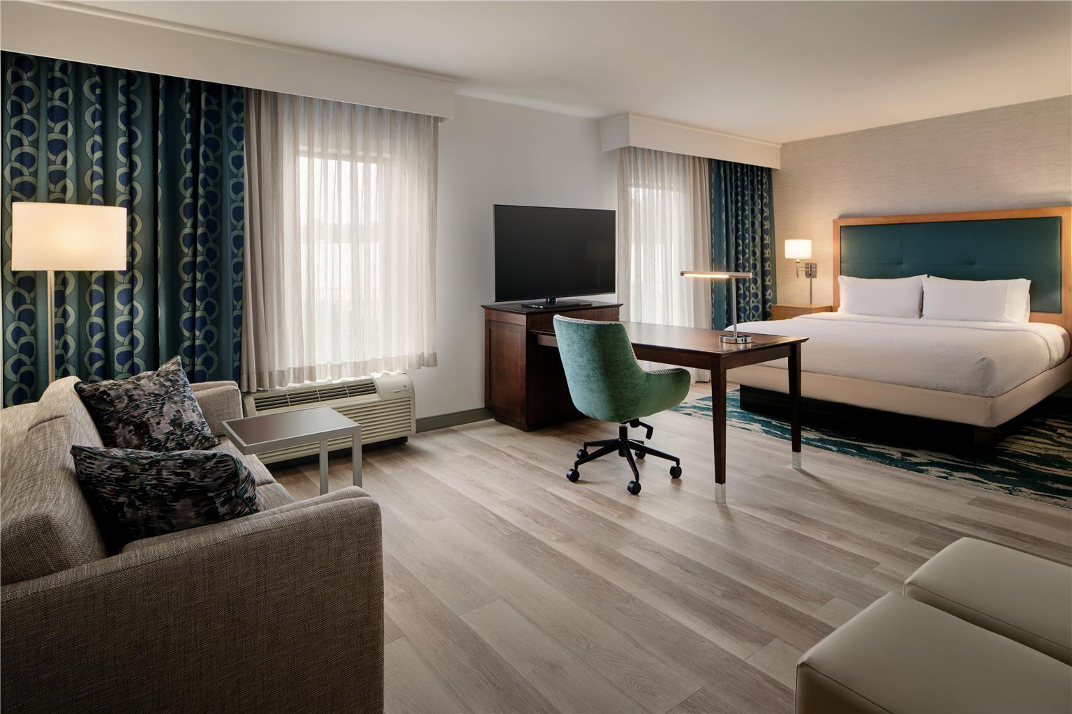 Hampton Inn Waynesboro Image