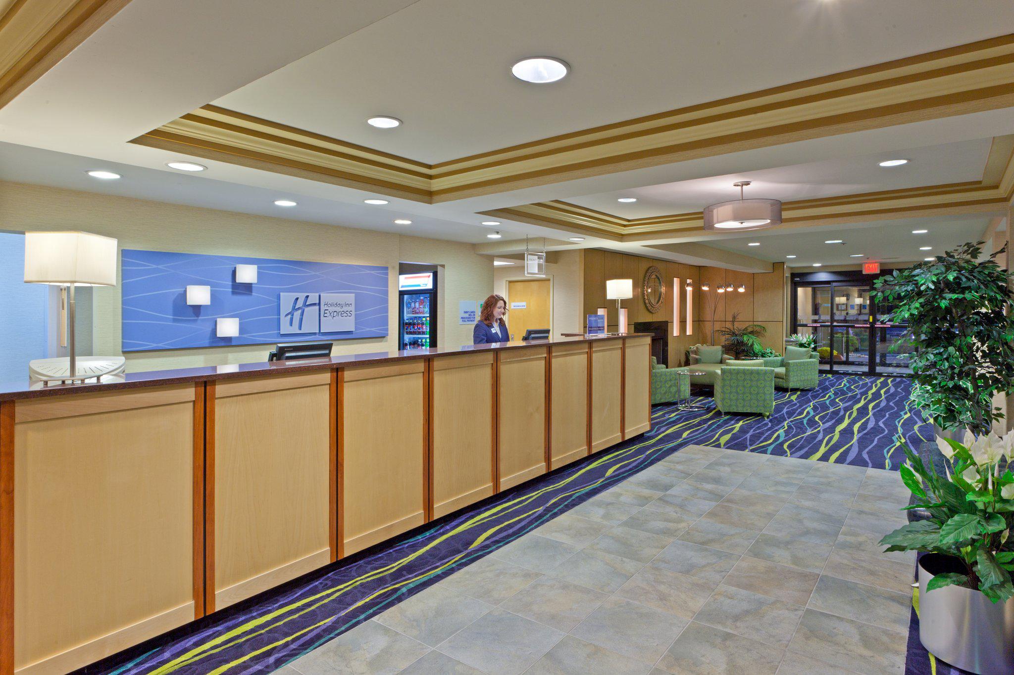 Holiday Inn Express & Suites York Photo