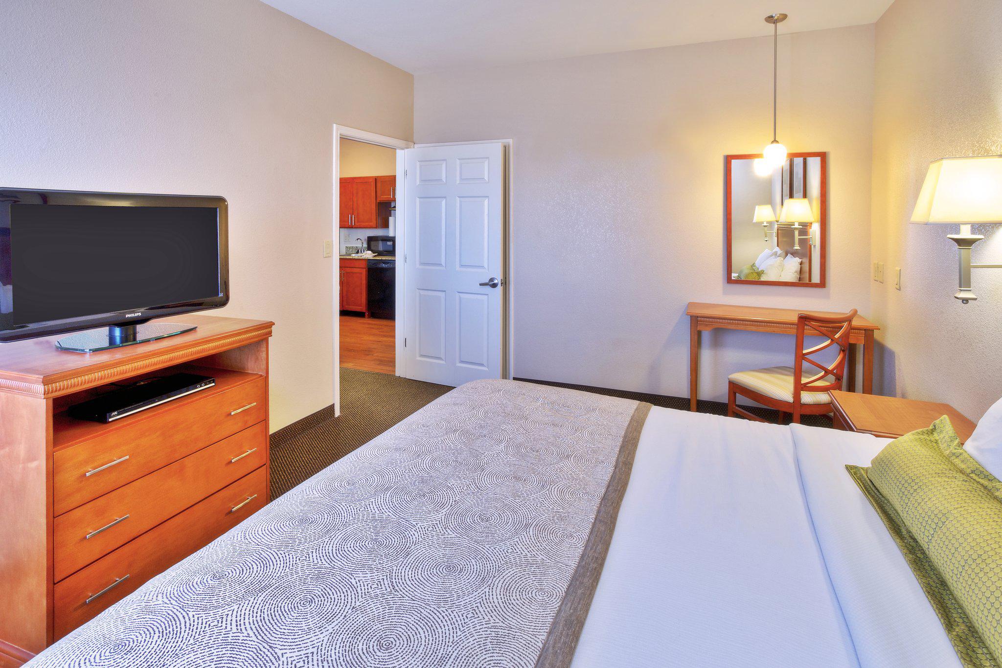 Candlewood Suites Fort Stockton Photo