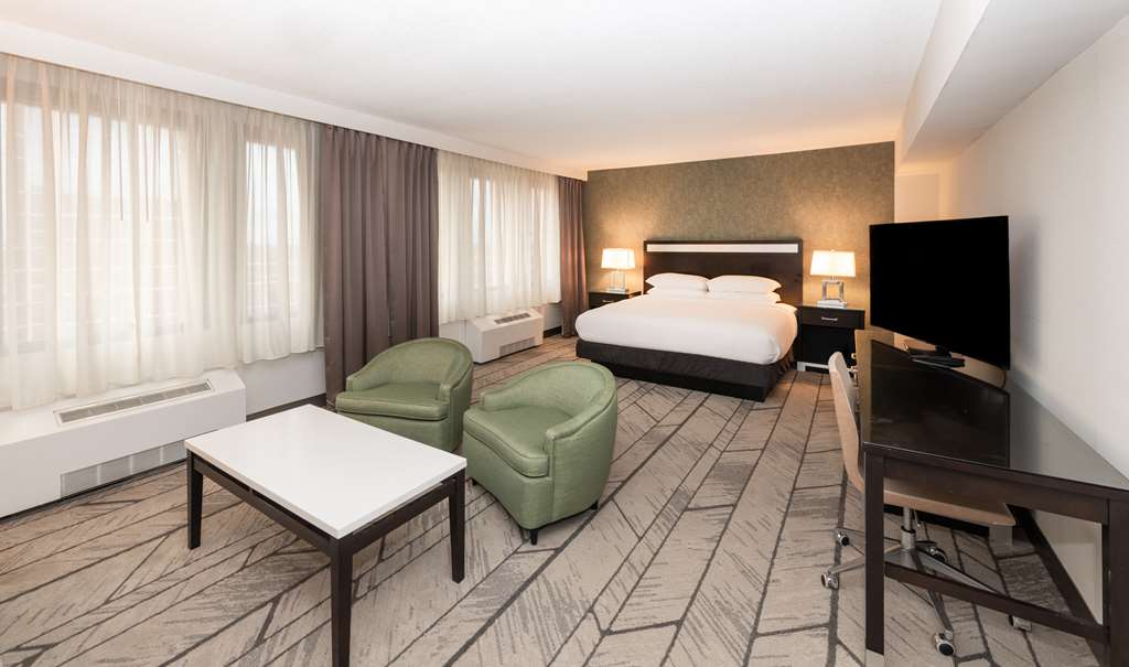 DoubleTree by Hilton Newark Penn Station Image