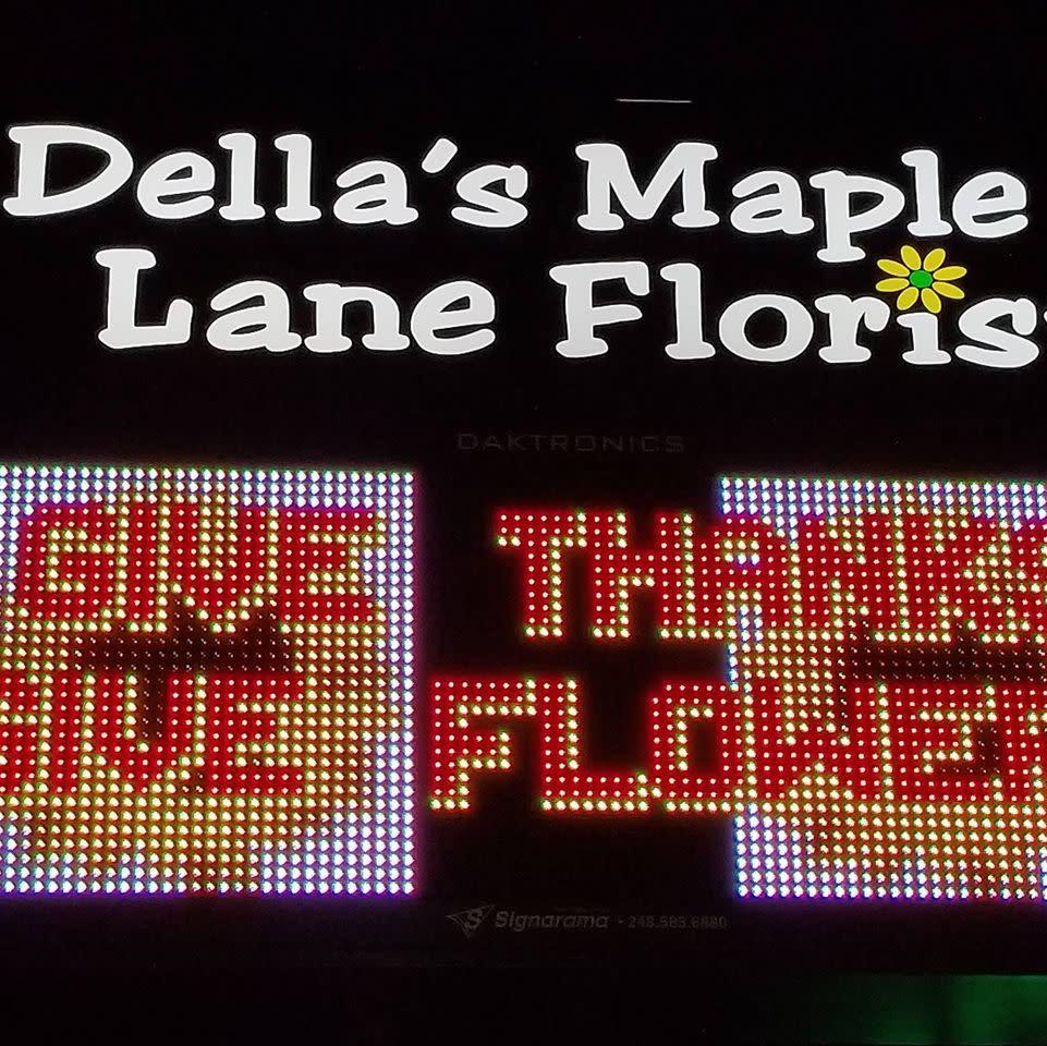 Della's Maple Lane Florist Photo