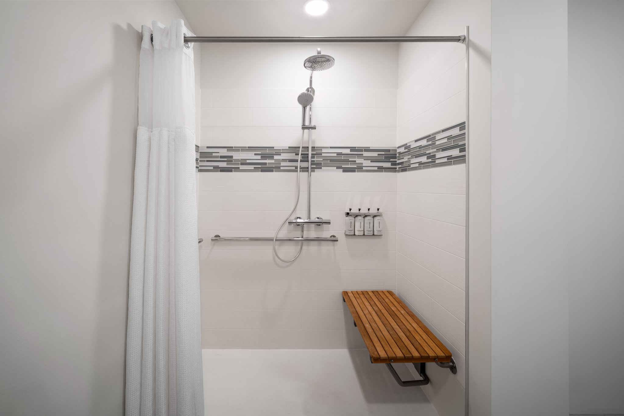 EVEN Hotel Pittsburgh Downtown by IHG Image