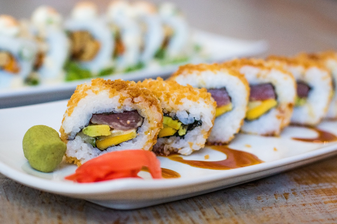 Spicy Tuna Roll*