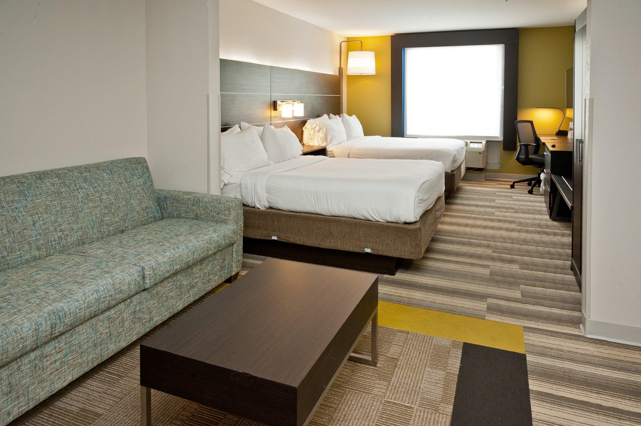 Holiday Inn Express & Suites Scott-Lafayette West Photo