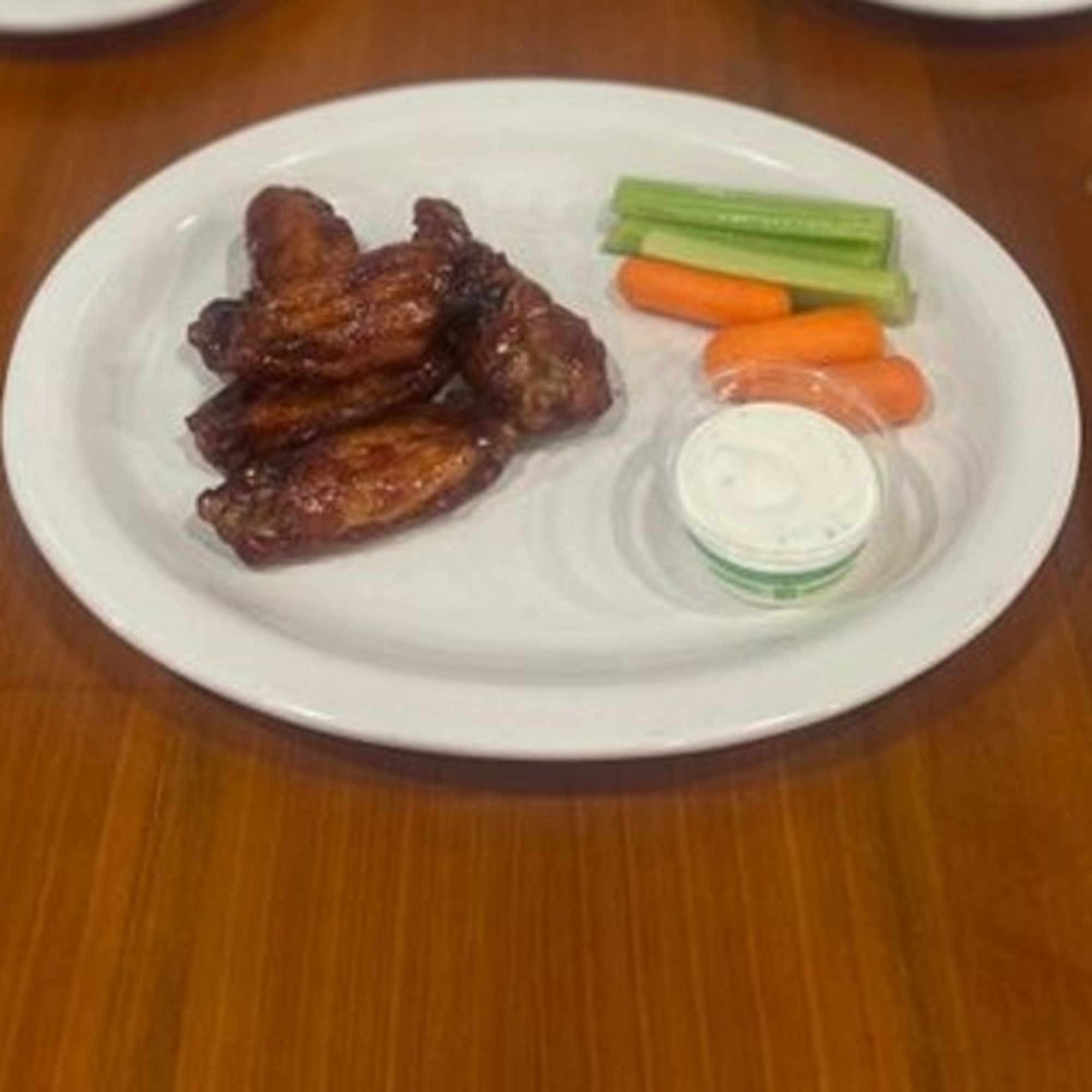 Classic Garlic and Salt Chicken Wings