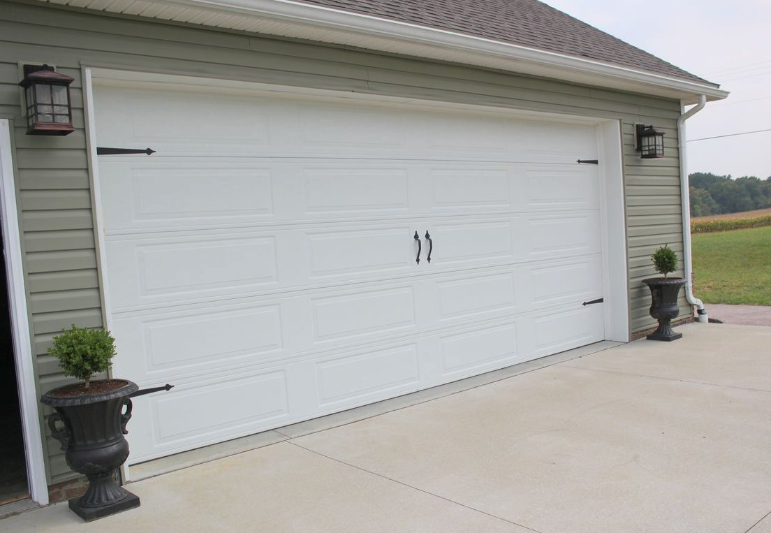 Foto de MOYINO Garage Doors Repairs in Adelaide
