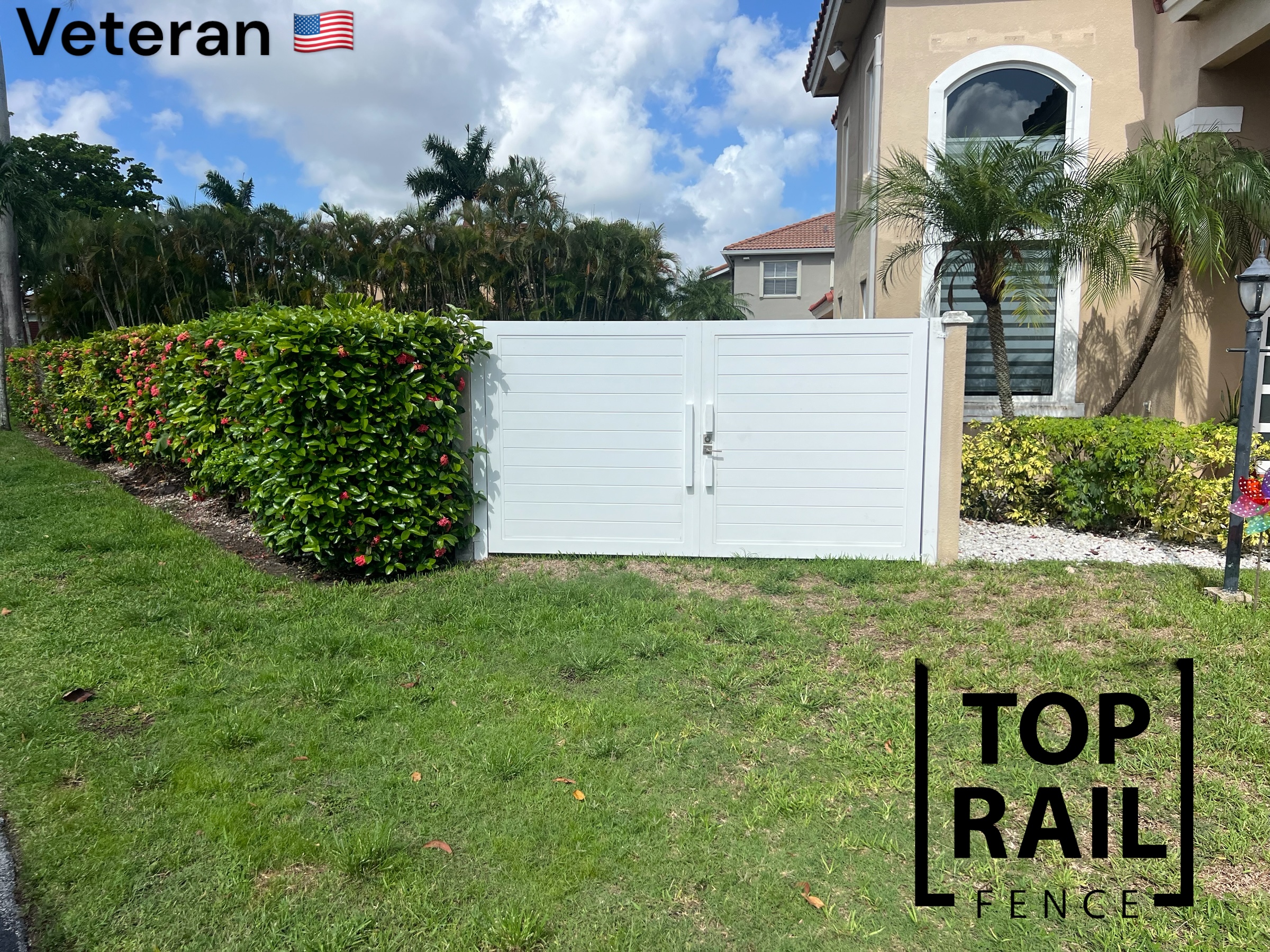 Top Rail Fence Pompano Beach Image