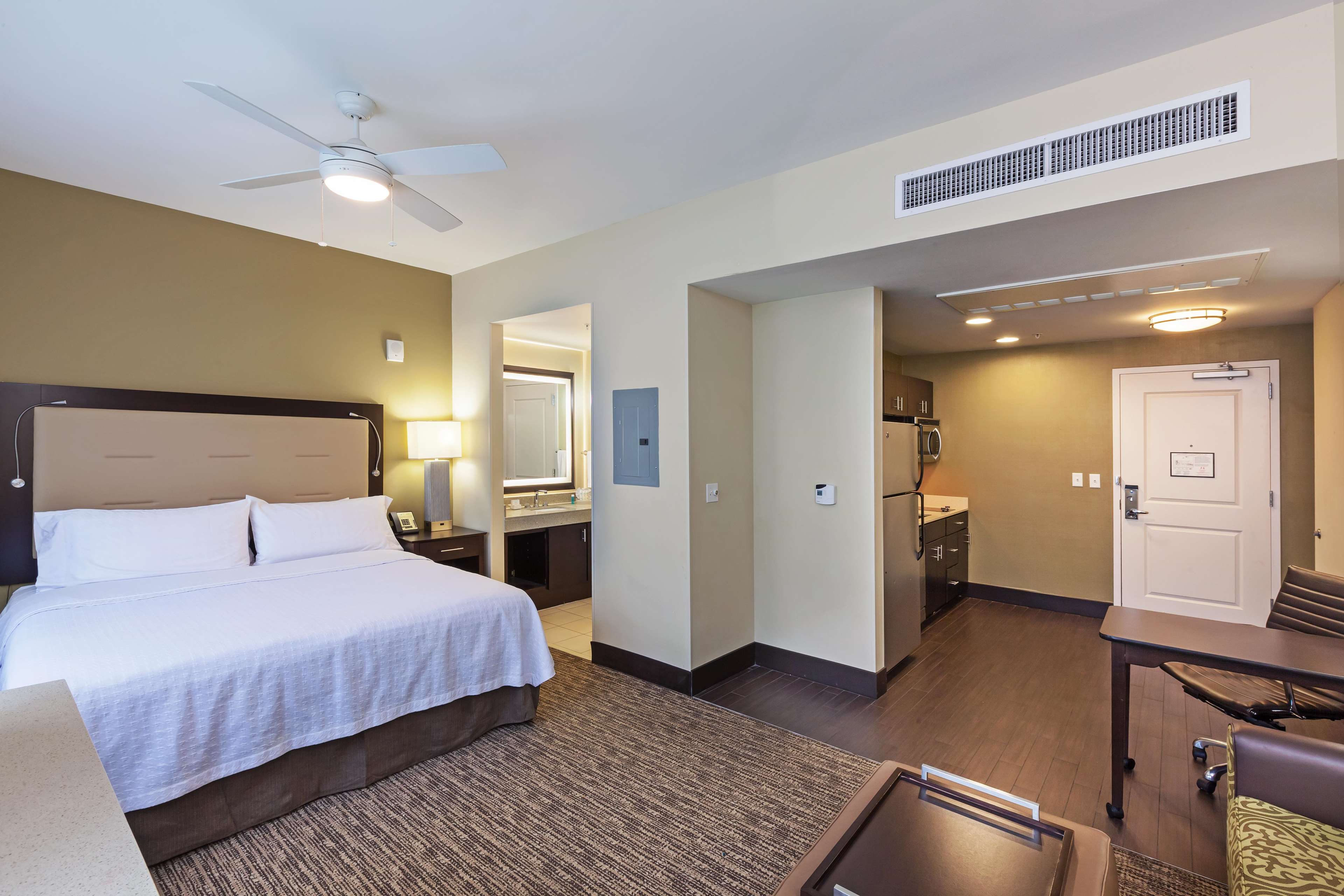 Homewood Suites by Hilton Dallas Downtown, TX Photo