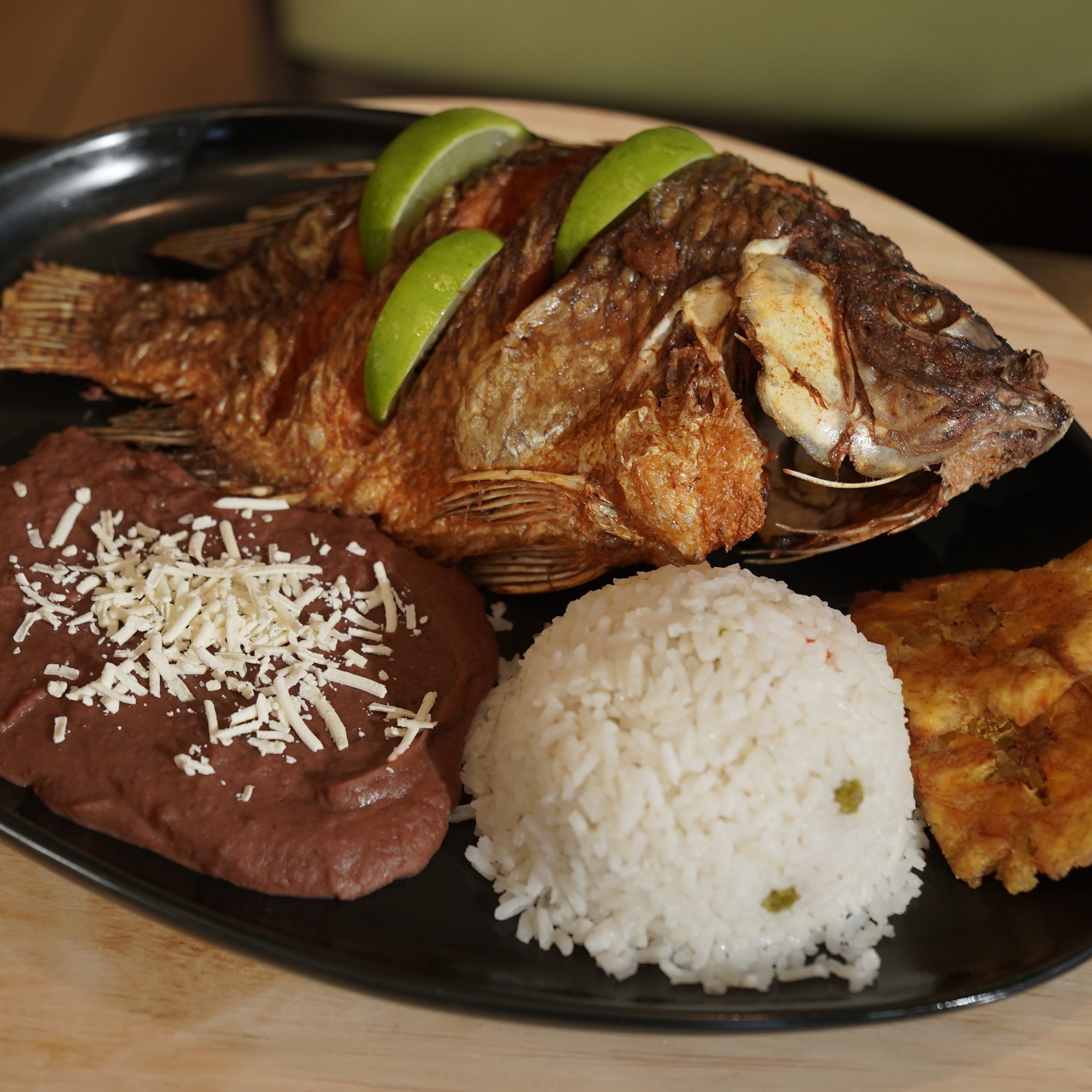 Mojarra frita estilo Hondureño