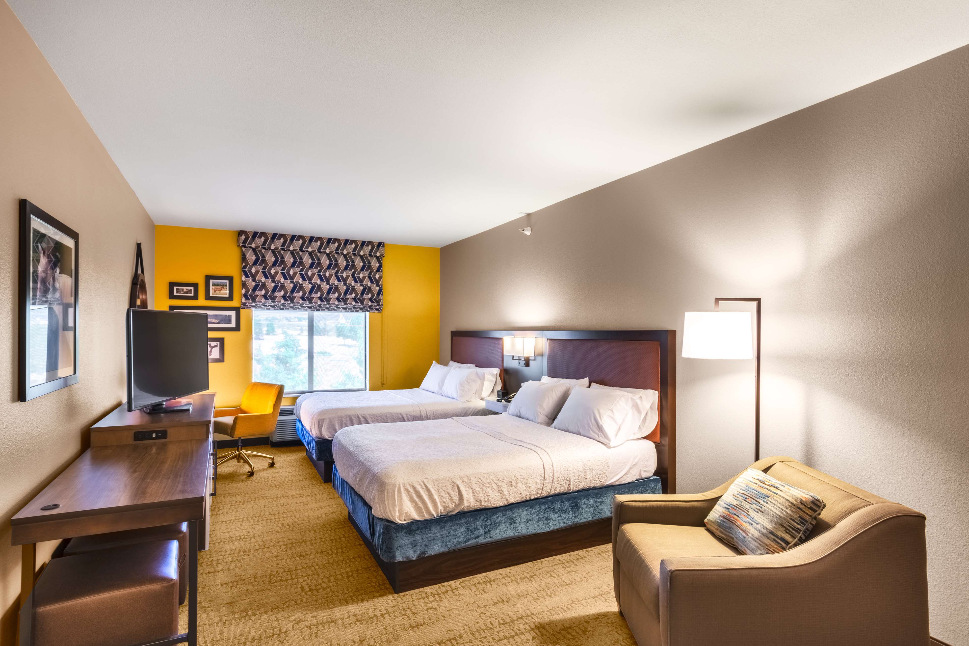 Guest room