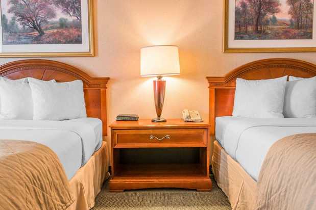 Images Quality Inn