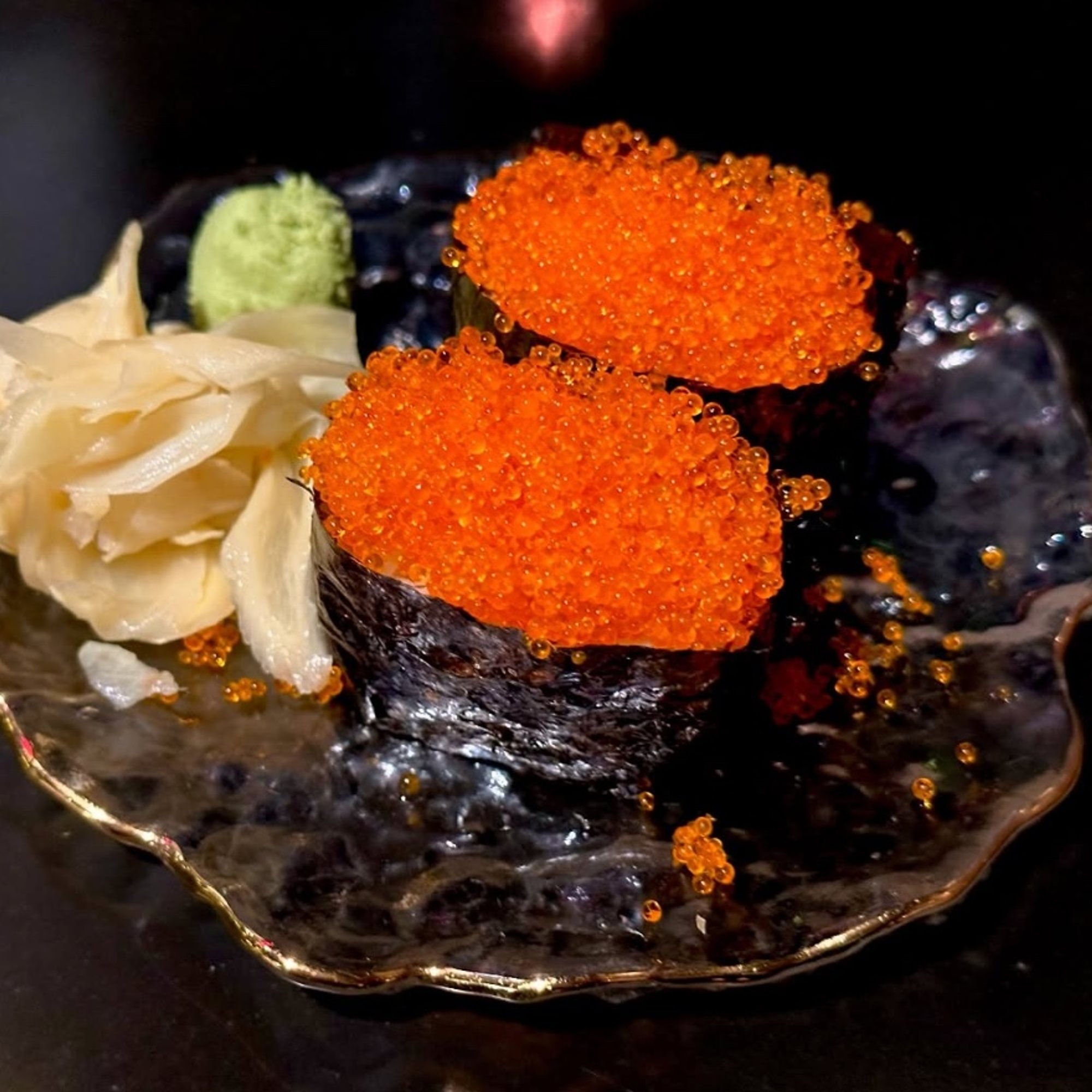 Tobiko Nigiri