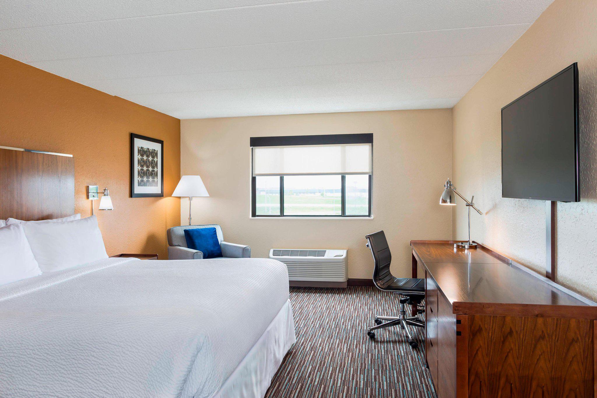 Four Points by Sheraton Milwaukee Airport Photo