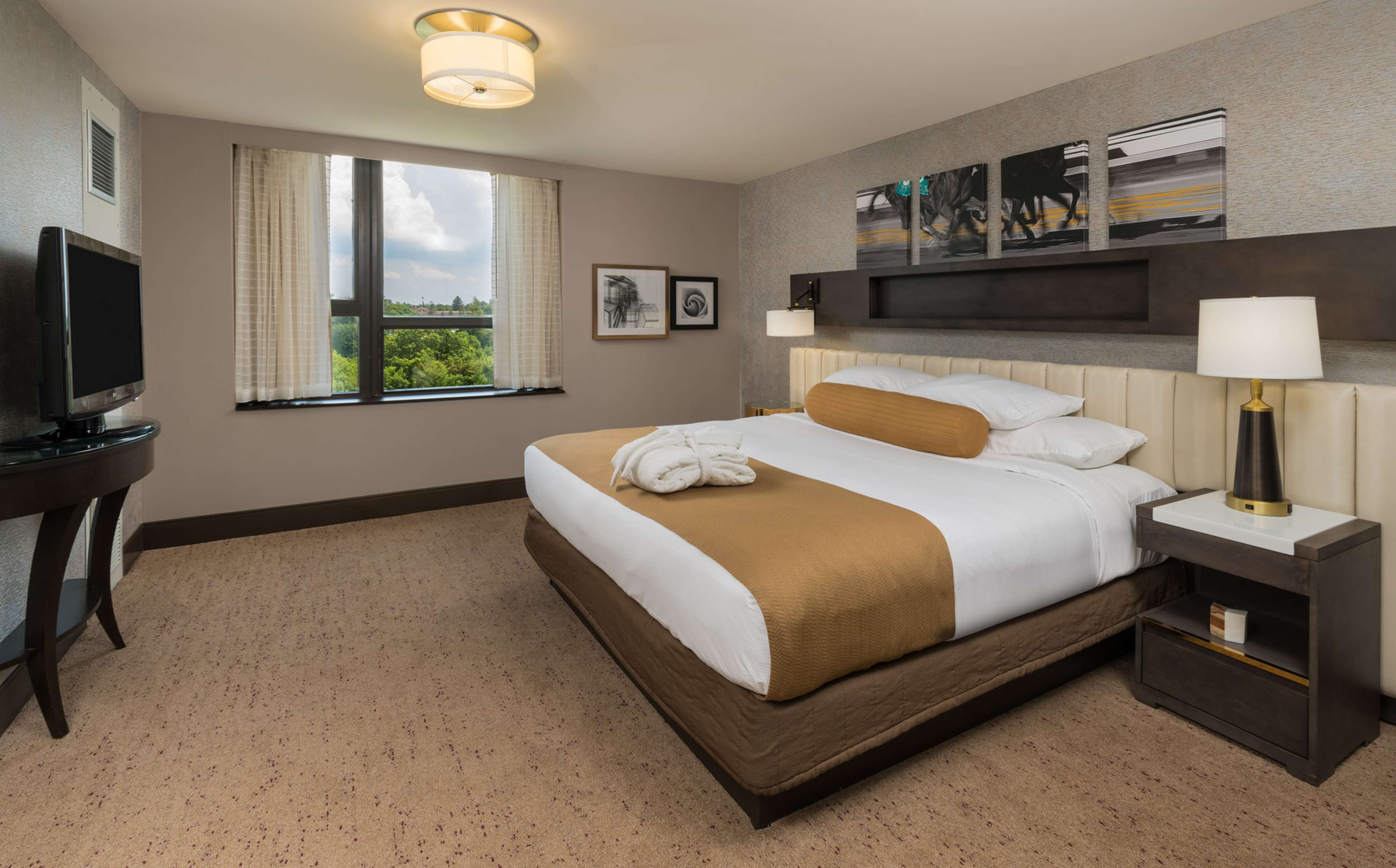Guest room