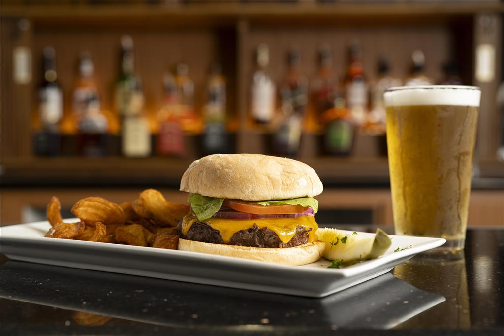 DoubleTree by Hilton Sarasota Bradenton Airport Image