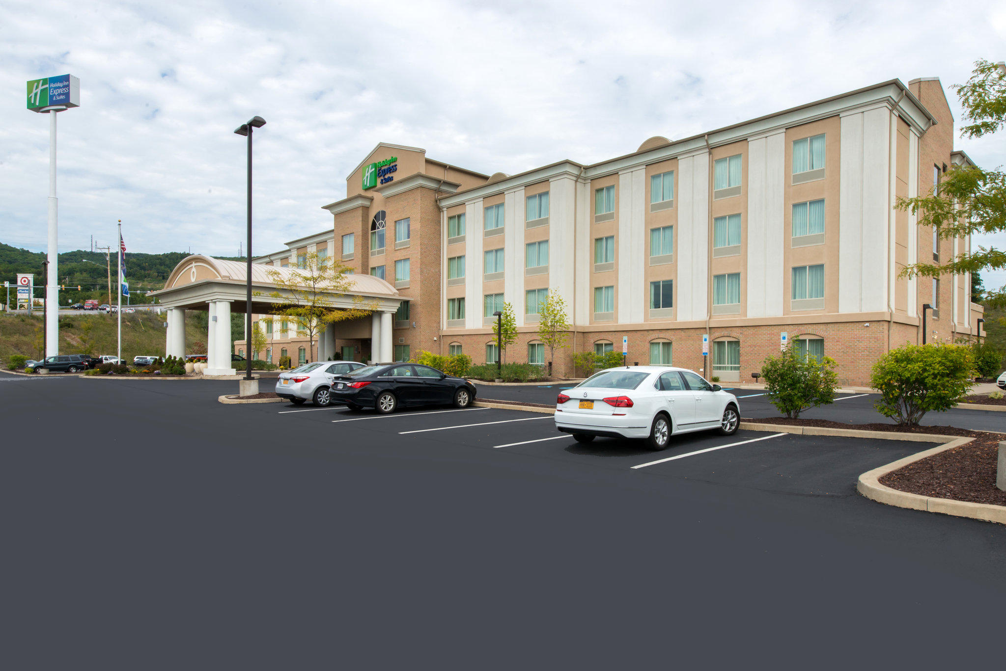 Holiday Inn Express & Suites Dickson City - Scranton Photo