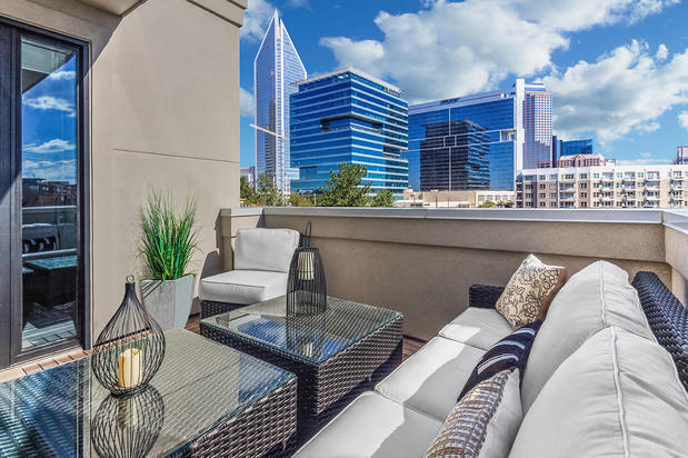 Images Camden Grandview Apartments and Townhomes