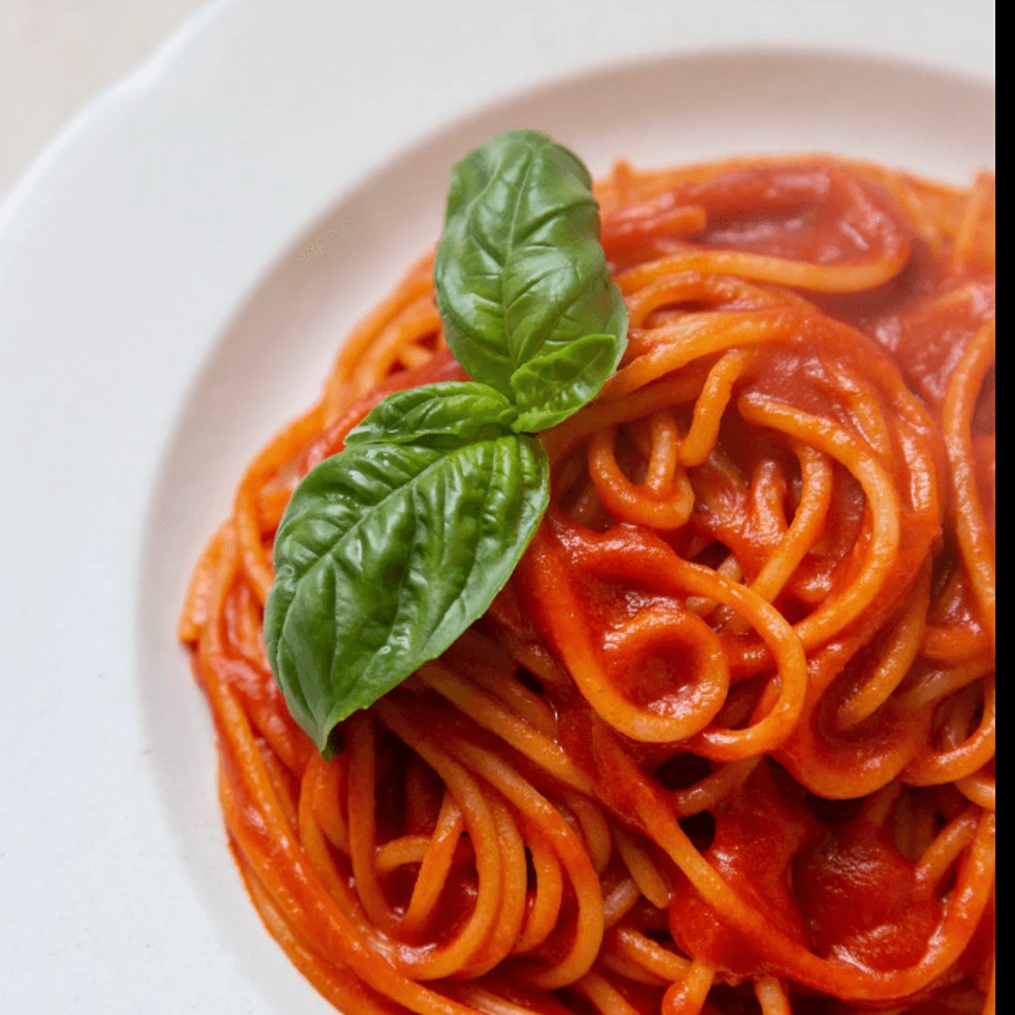 Spaghetti Pomodoro (Tomato Sauce)