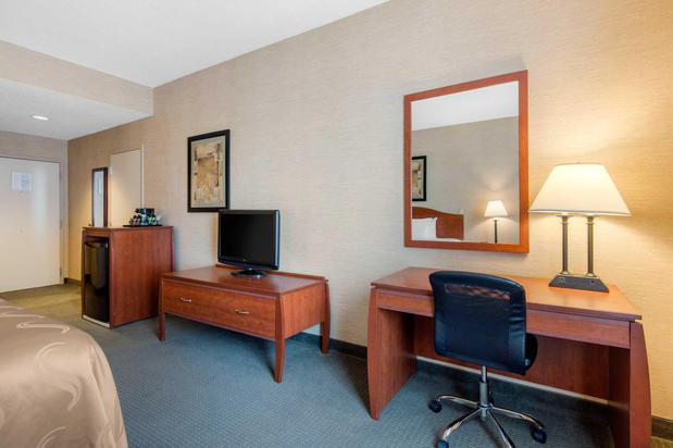Images Quality Inn & Suites Benton - Draffenville