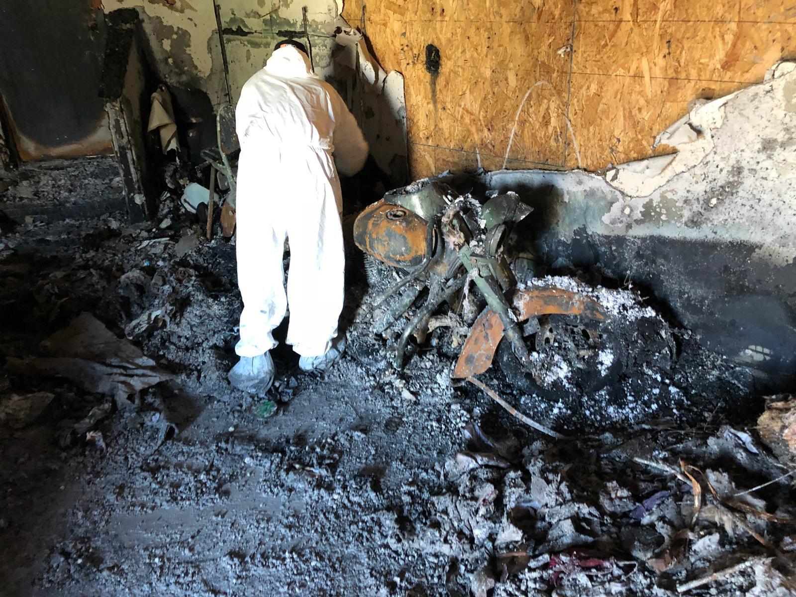 Armor Restoration and Building Logo