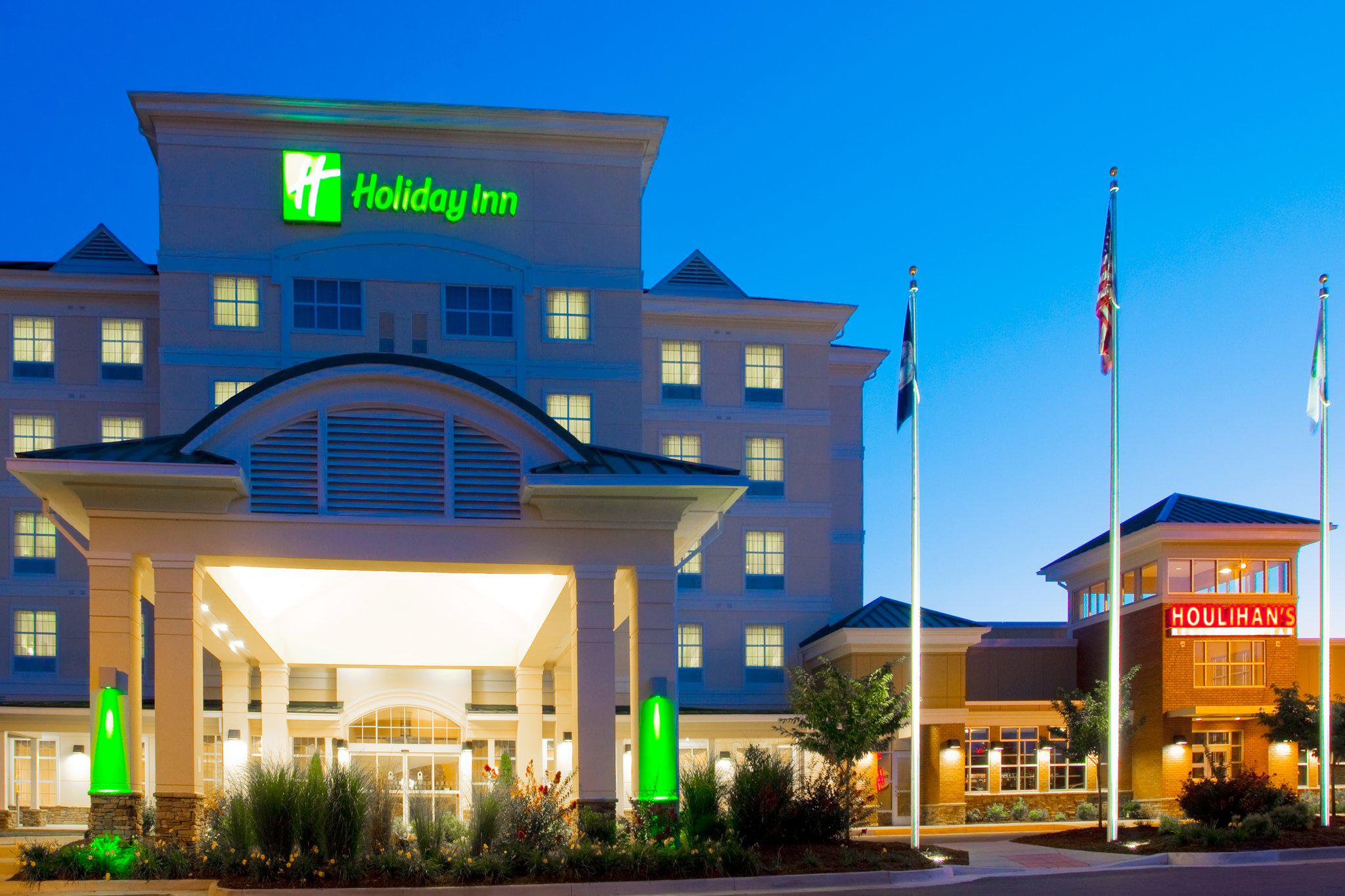 Holiday Inn & Suites Front Royal Blue Ridge Shadows Photo