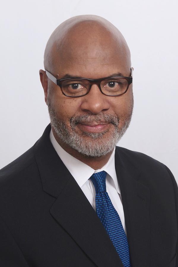 Edward Jones - Financial Advisor: Robert Stokes, AAMS® Photo