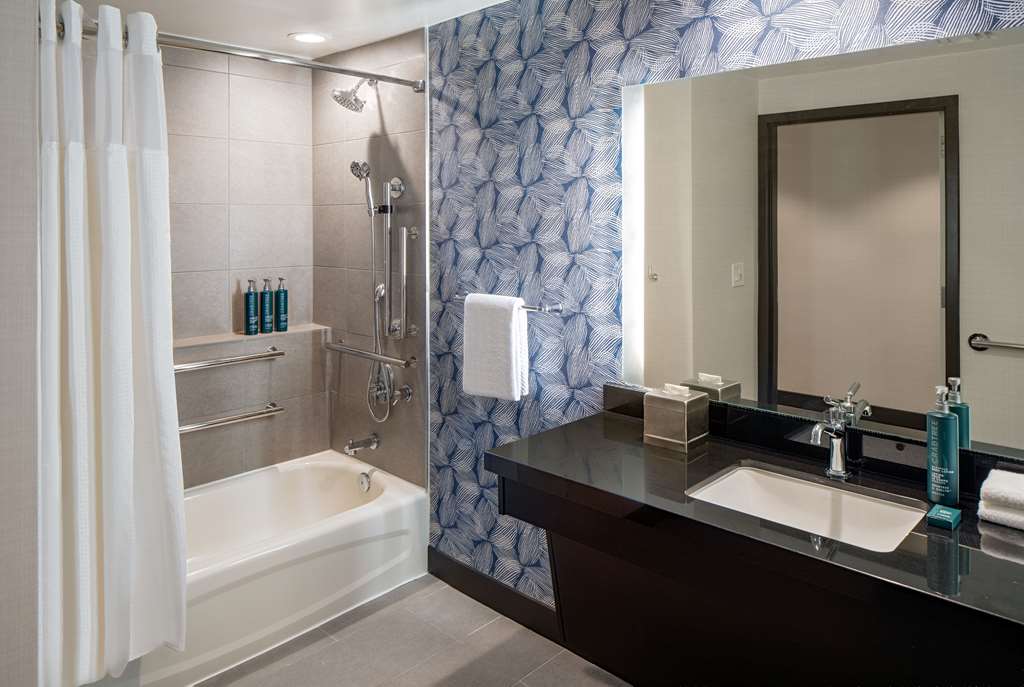 Hilton San Antonio Hill Country Image