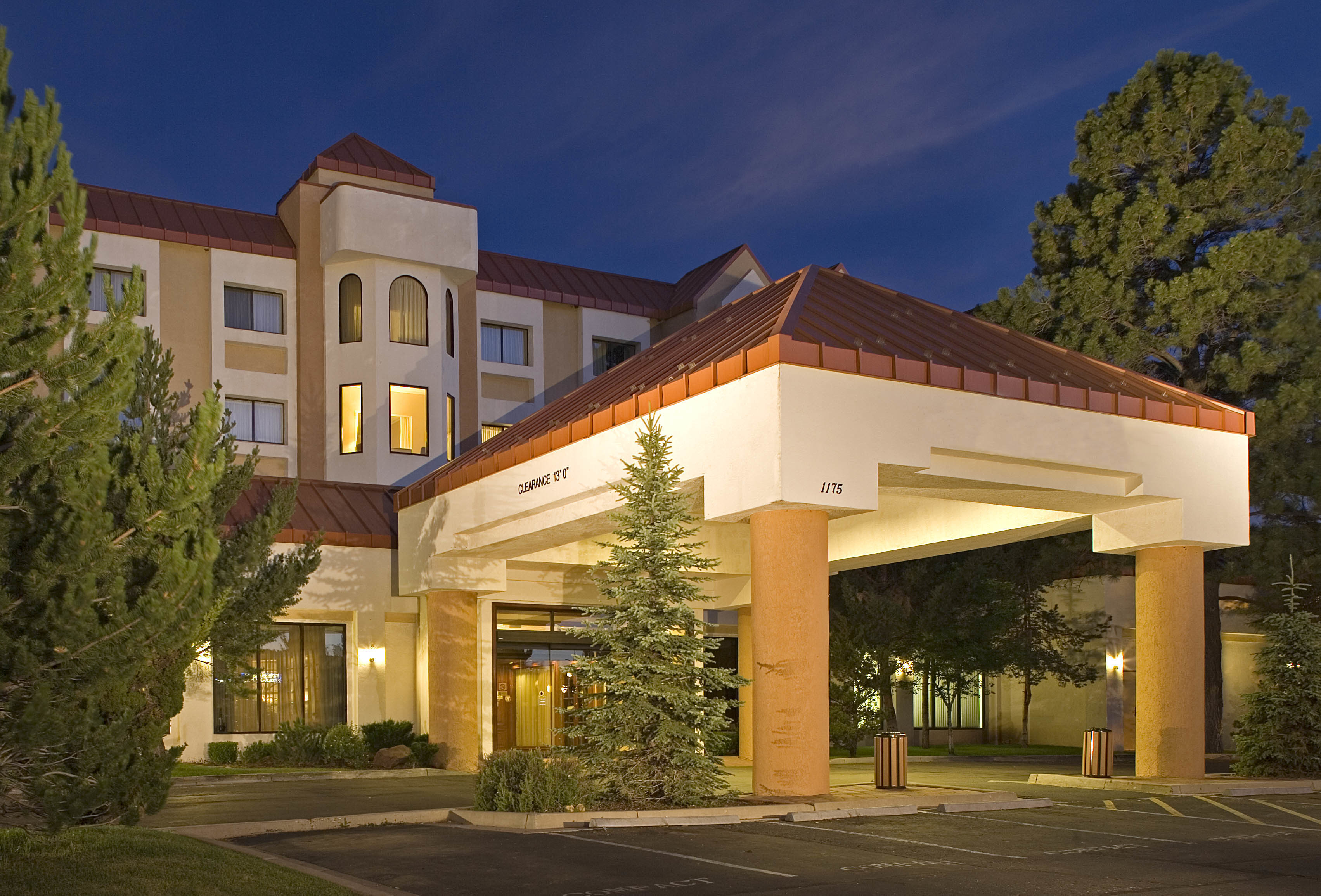 DoubleTree by Hilton Hotel Flagstaff in Flagstaff, AZ - (928) 773-8...
