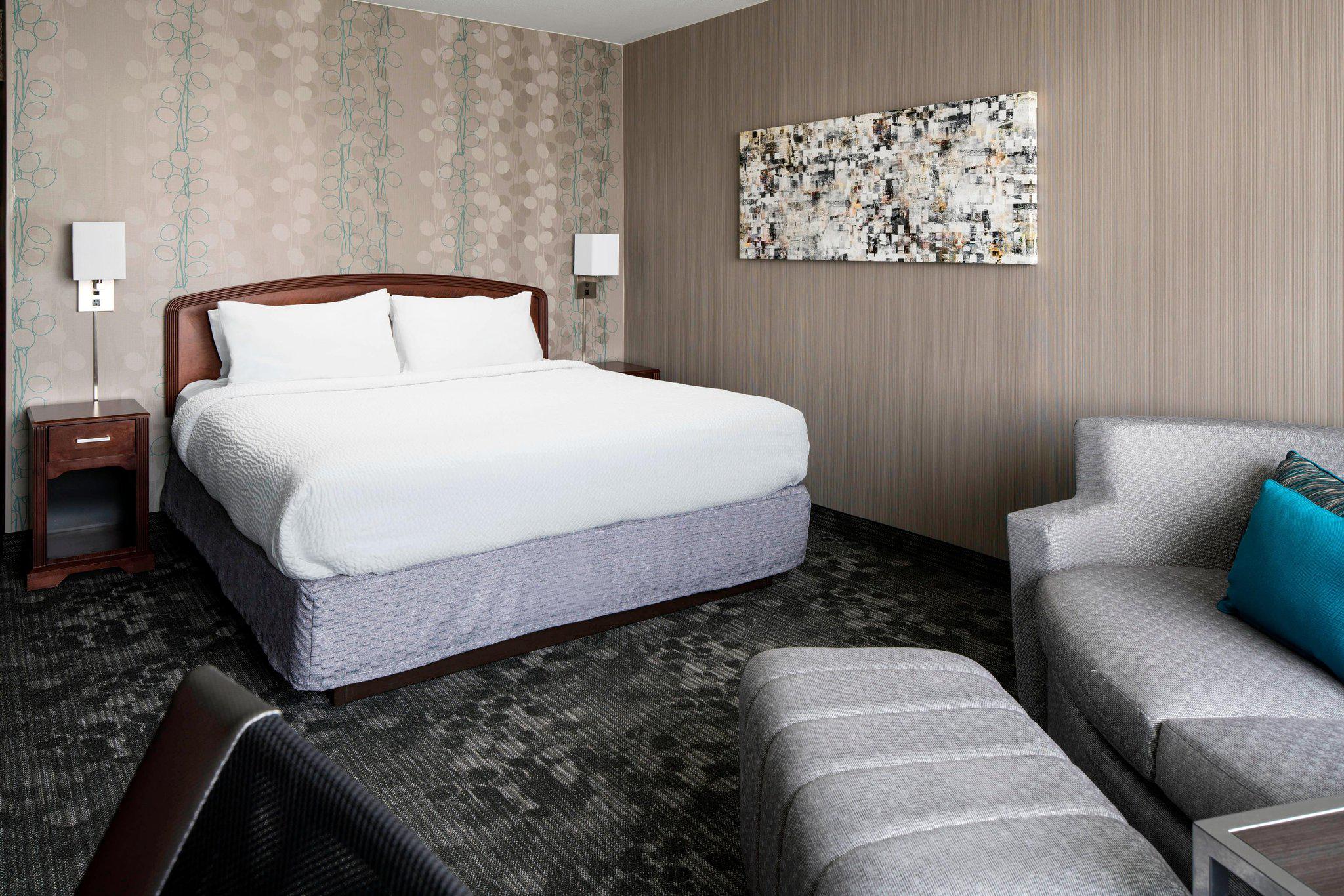 Courtyard by Marriott Seattle Federal Way Photo