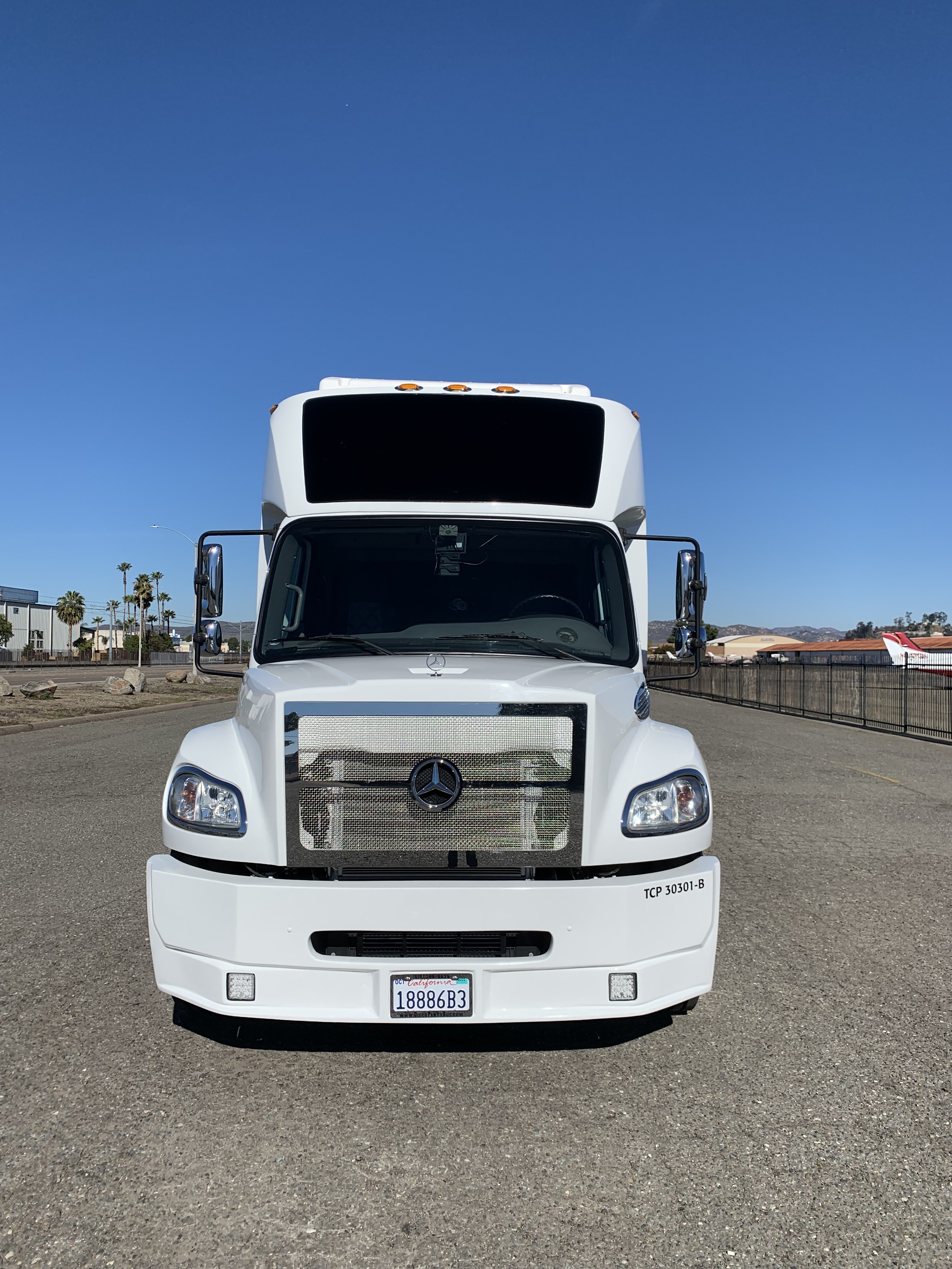 Diego Party Bus & Limo Image