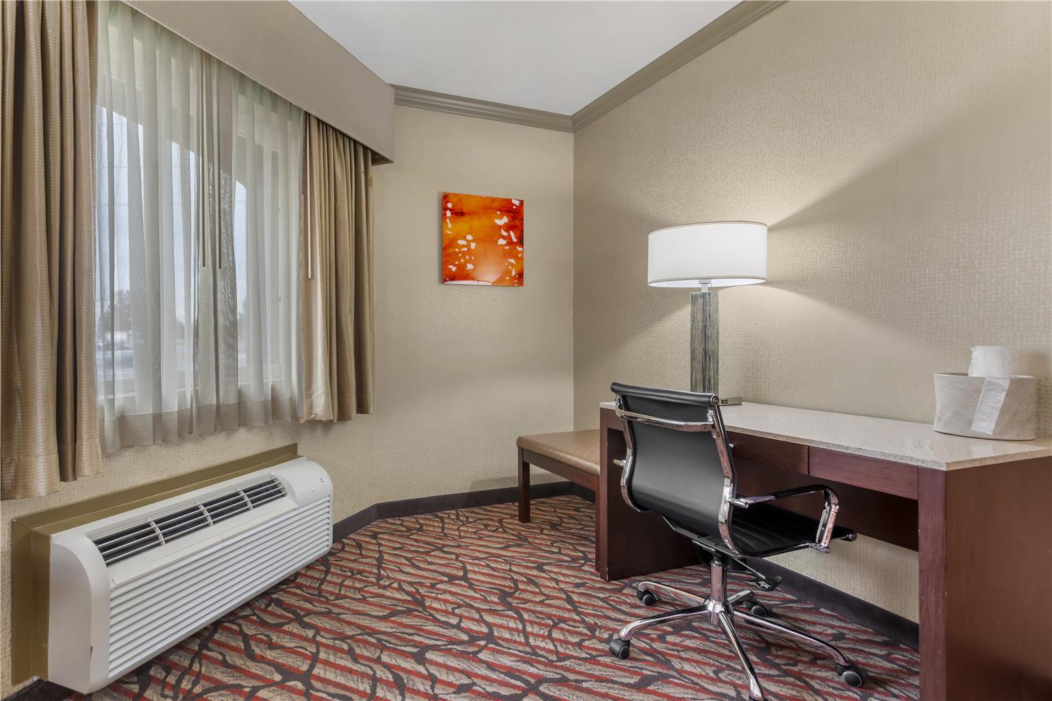 Best Western Plus Brookside Inn Image