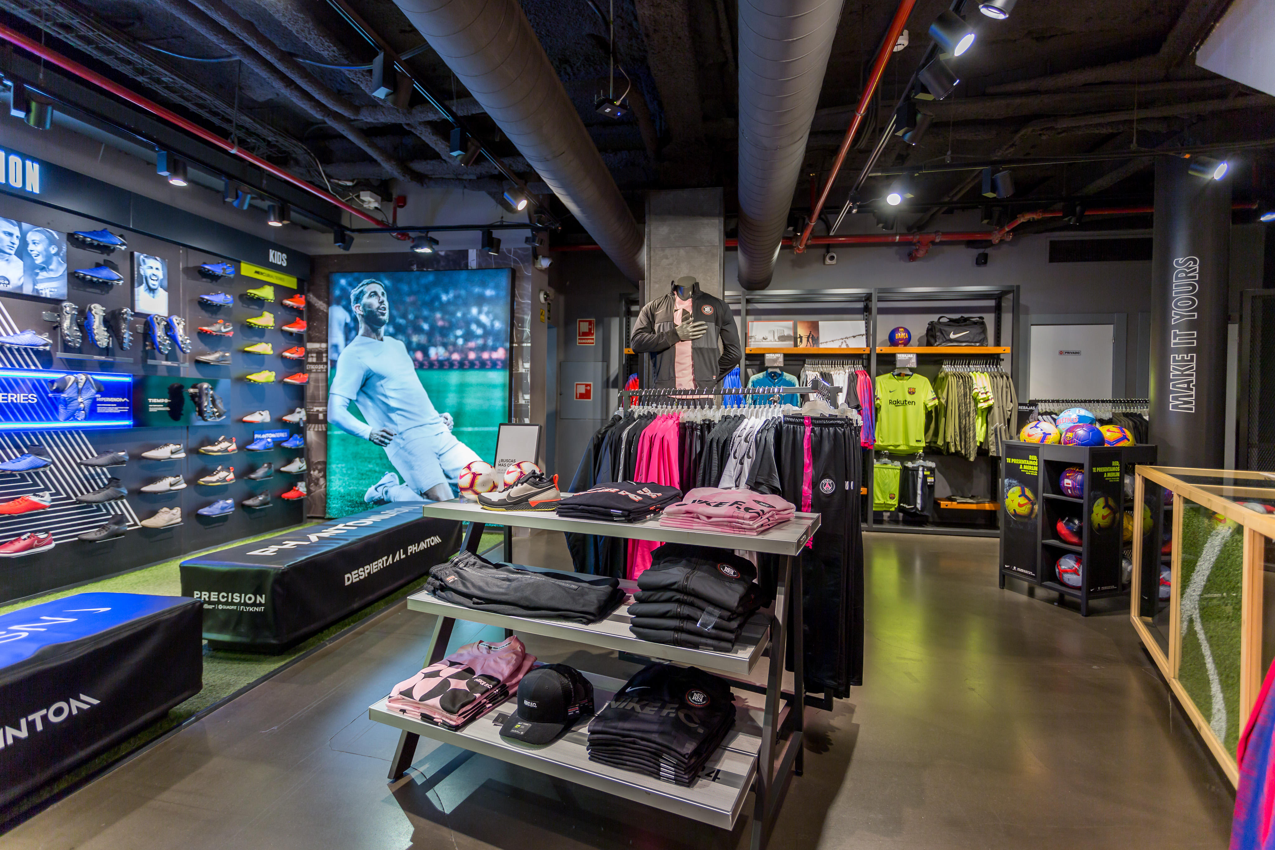 Images Nike Store Gran Via